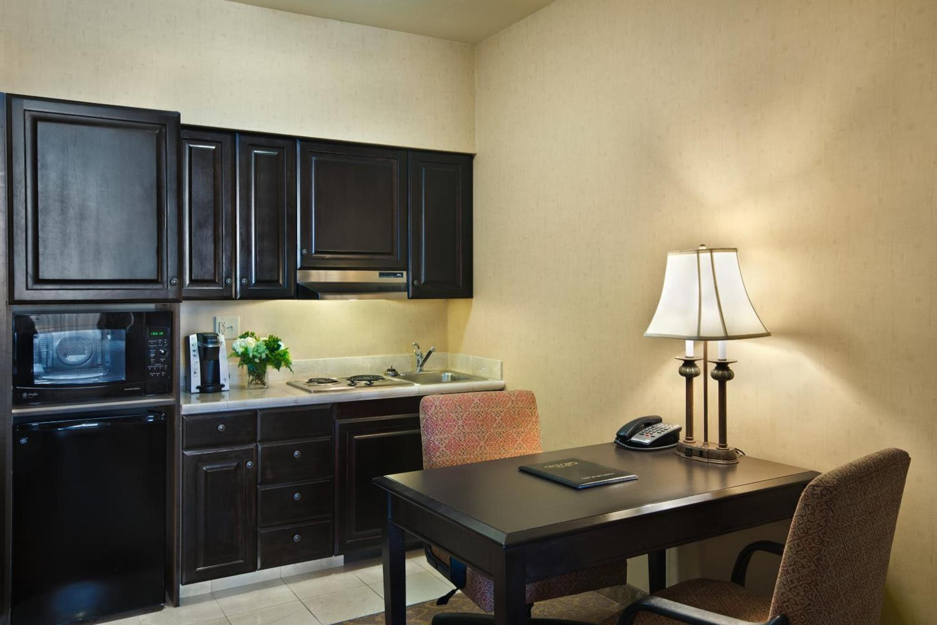 Oxford Suites Boise photo 10