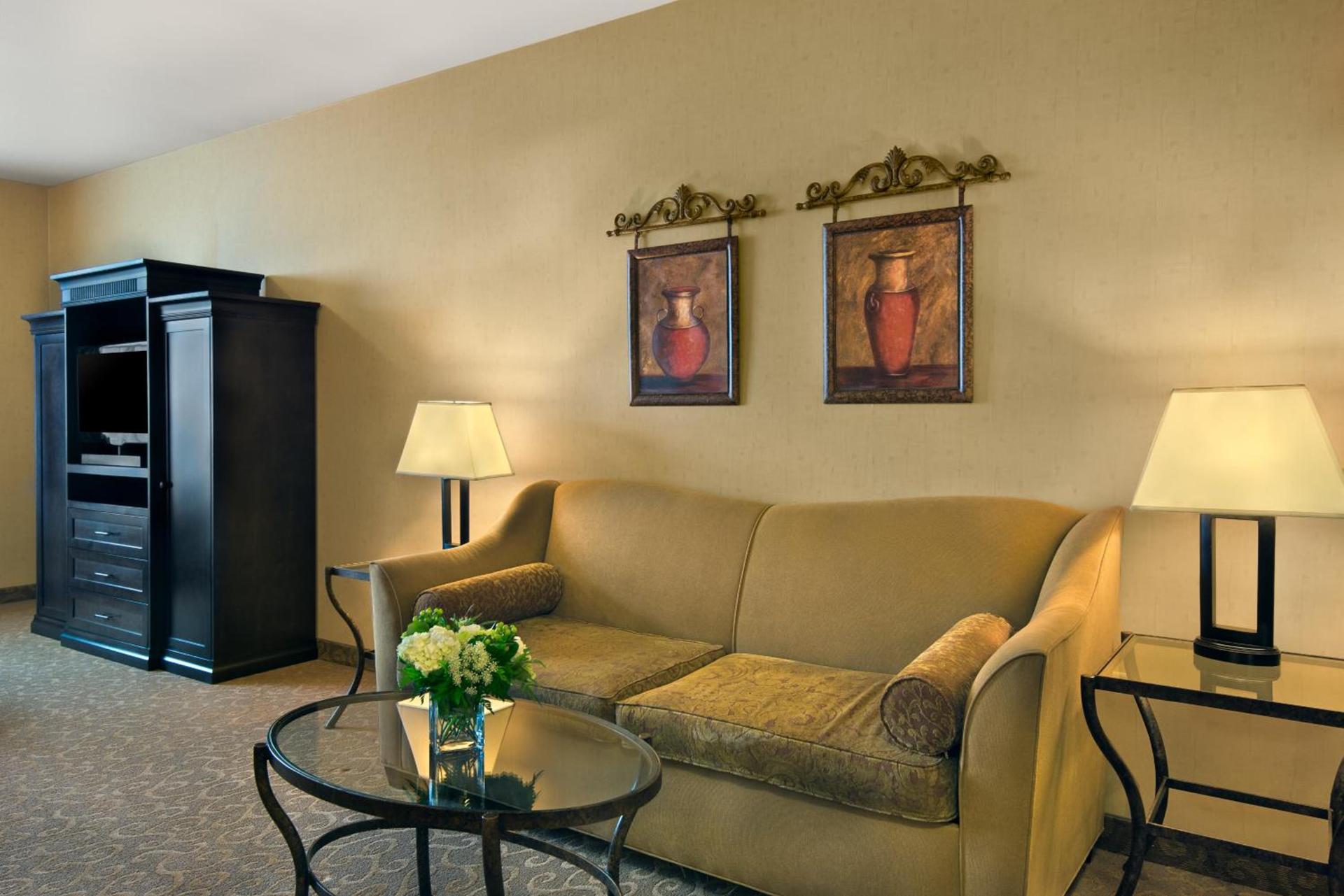 Oxford Suites Boise photo 9