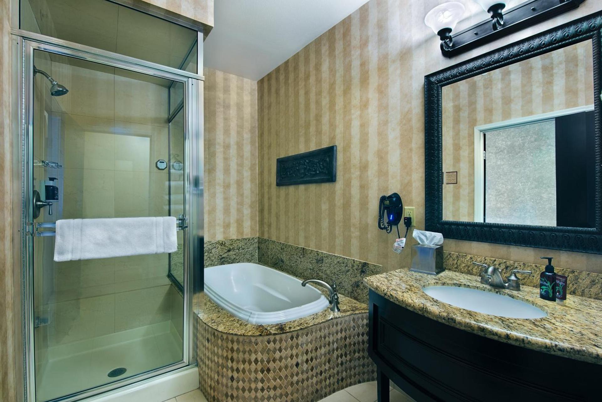 Oxford Suites Boise photo 2
