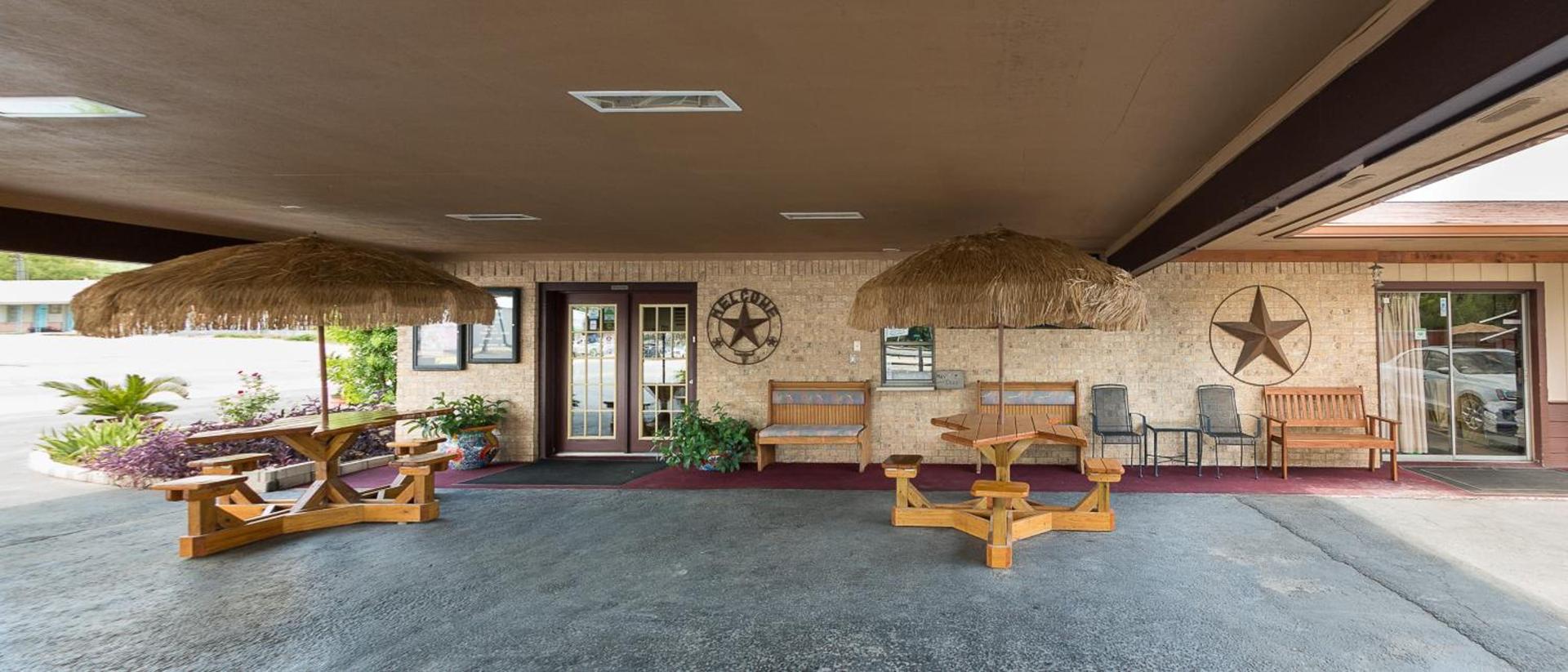 Americas Best Value Inn - Legend's Inn photo 57