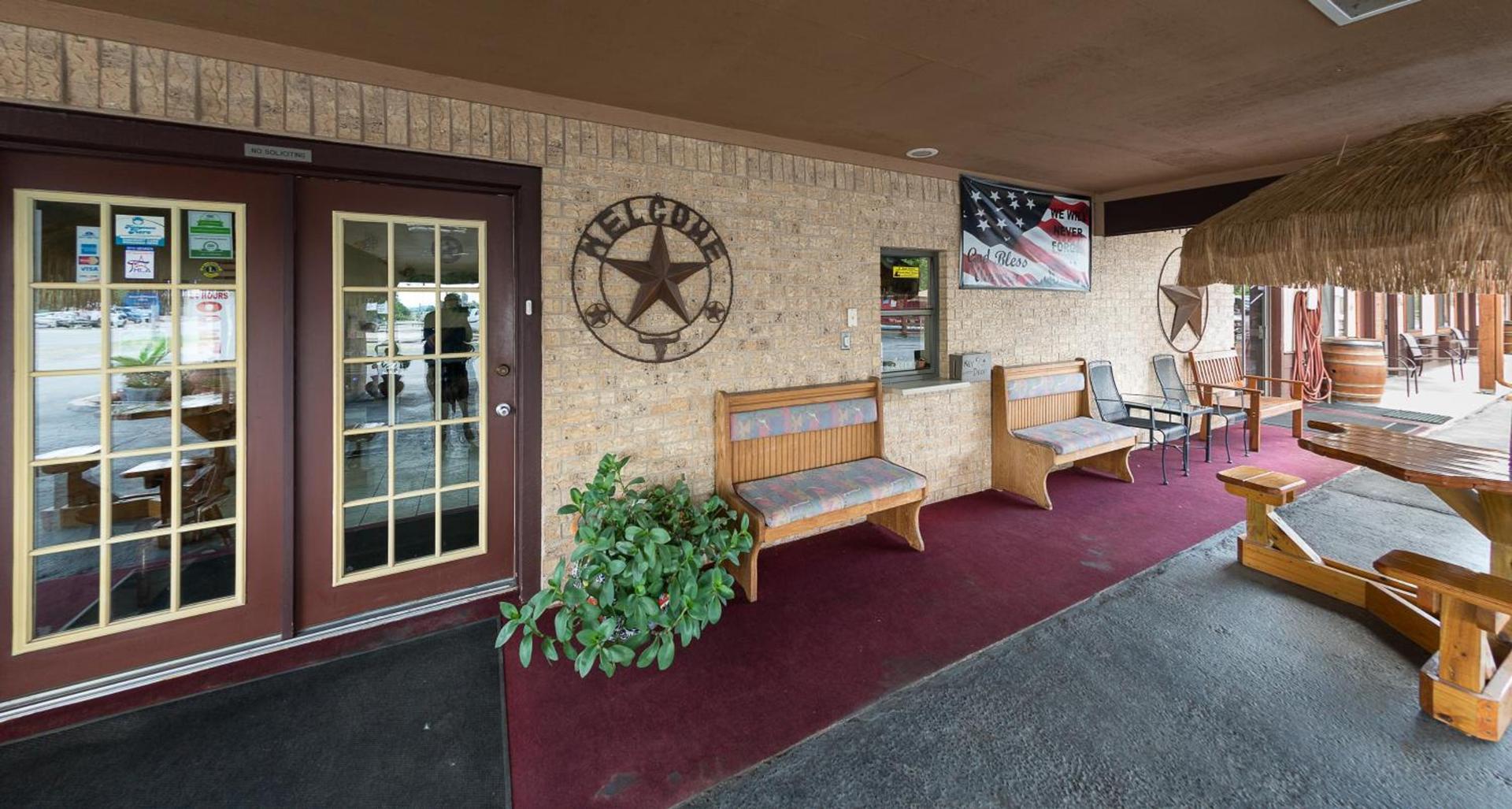 Americas Best Value Inn - Legend's Inn photo 59