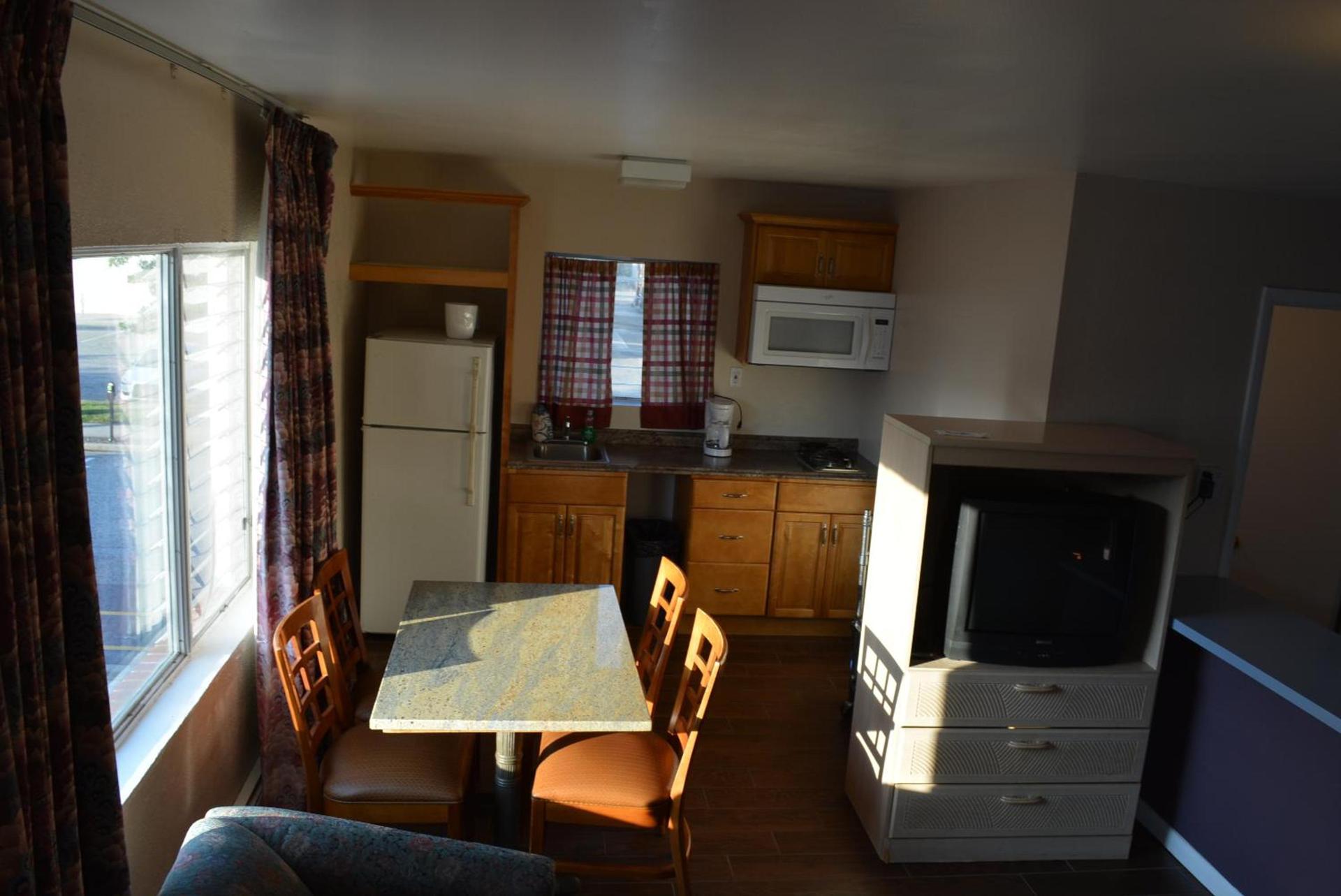 Royal Court Motel photo 49