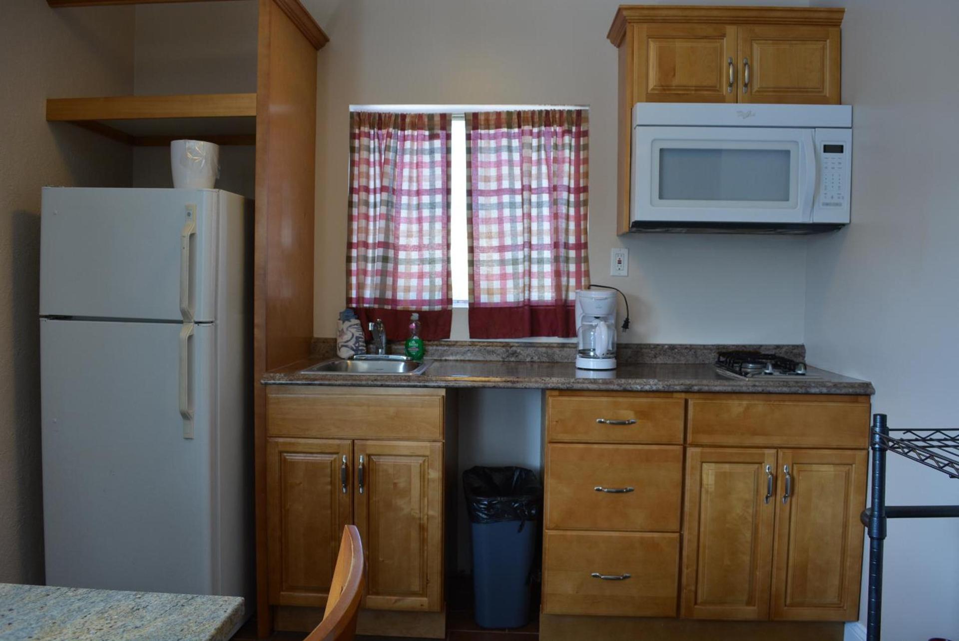 Royal Court Motel photo 11
