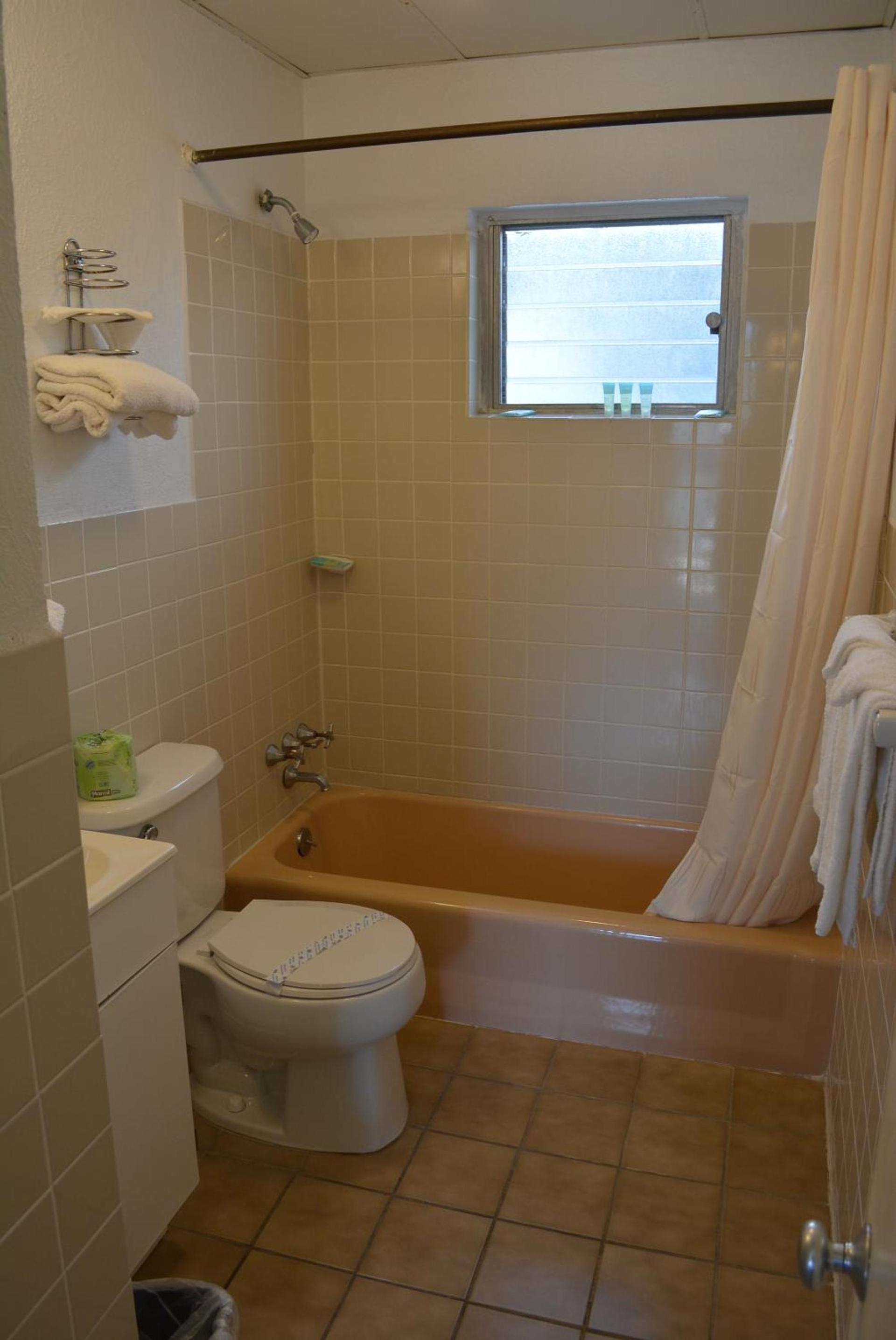 Royal Court Motel photo 43
