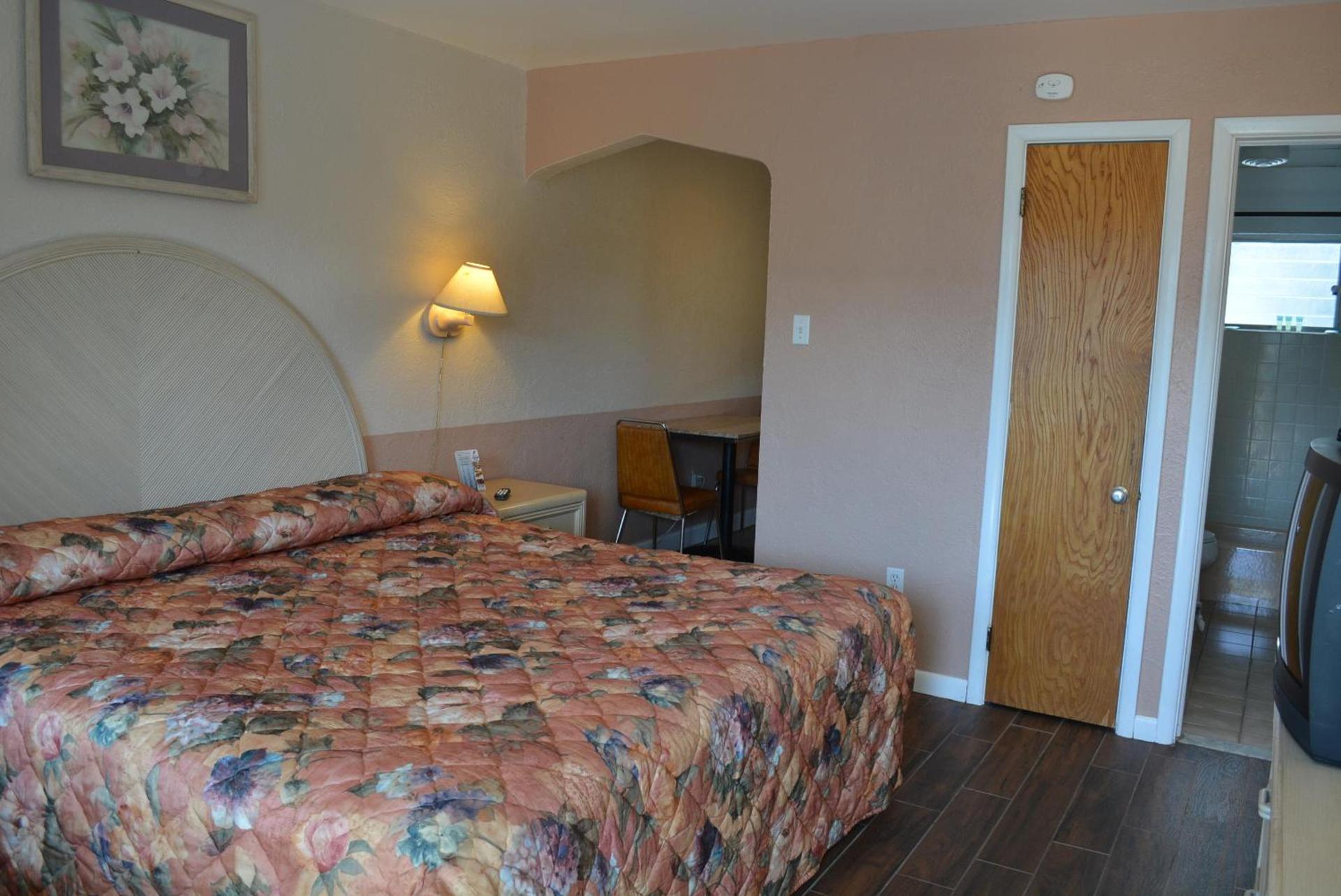 Royal Court Motel photo 53