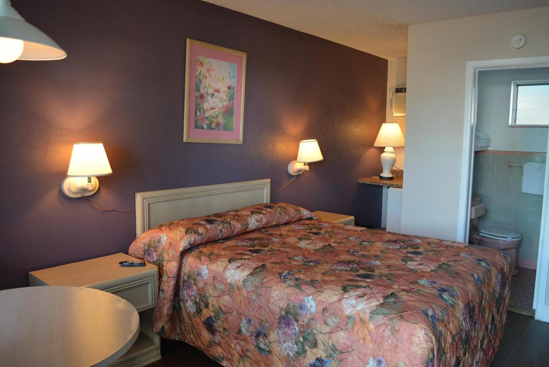 Royal Court Motel photo 10