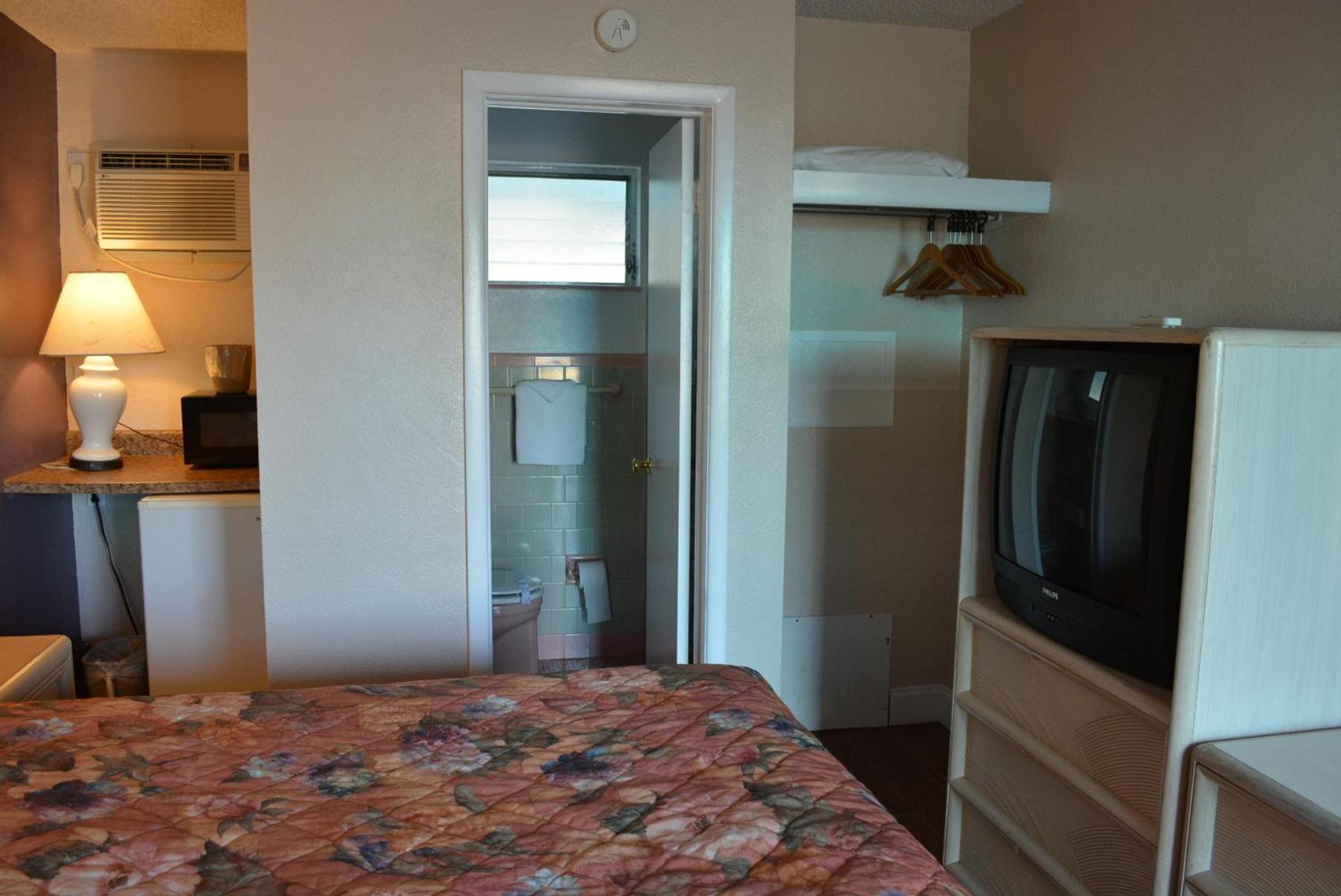 Royal Court Motel photo 56