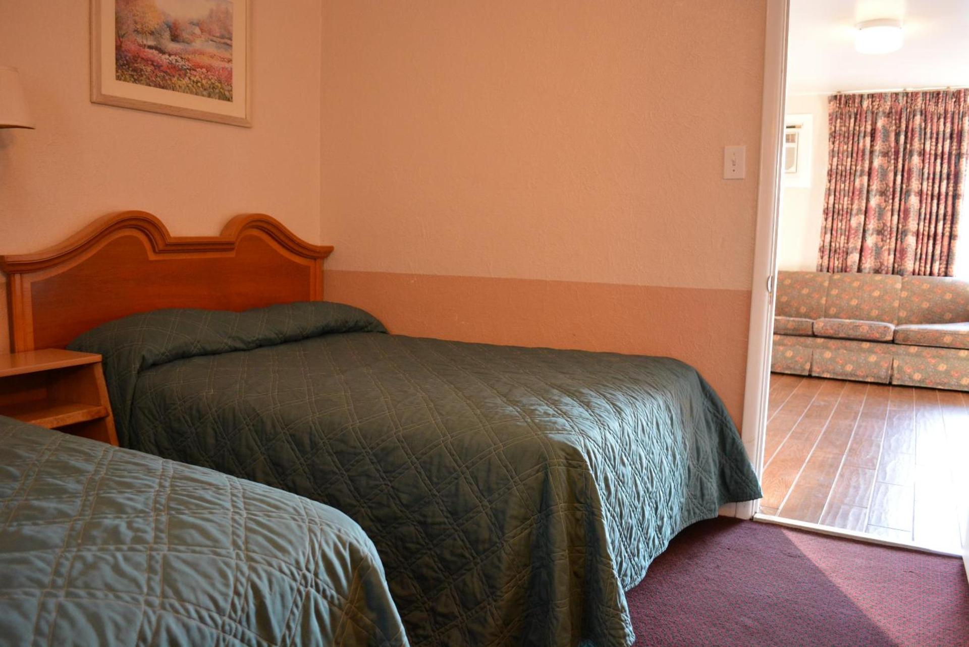 Royal Court Motel photo 61