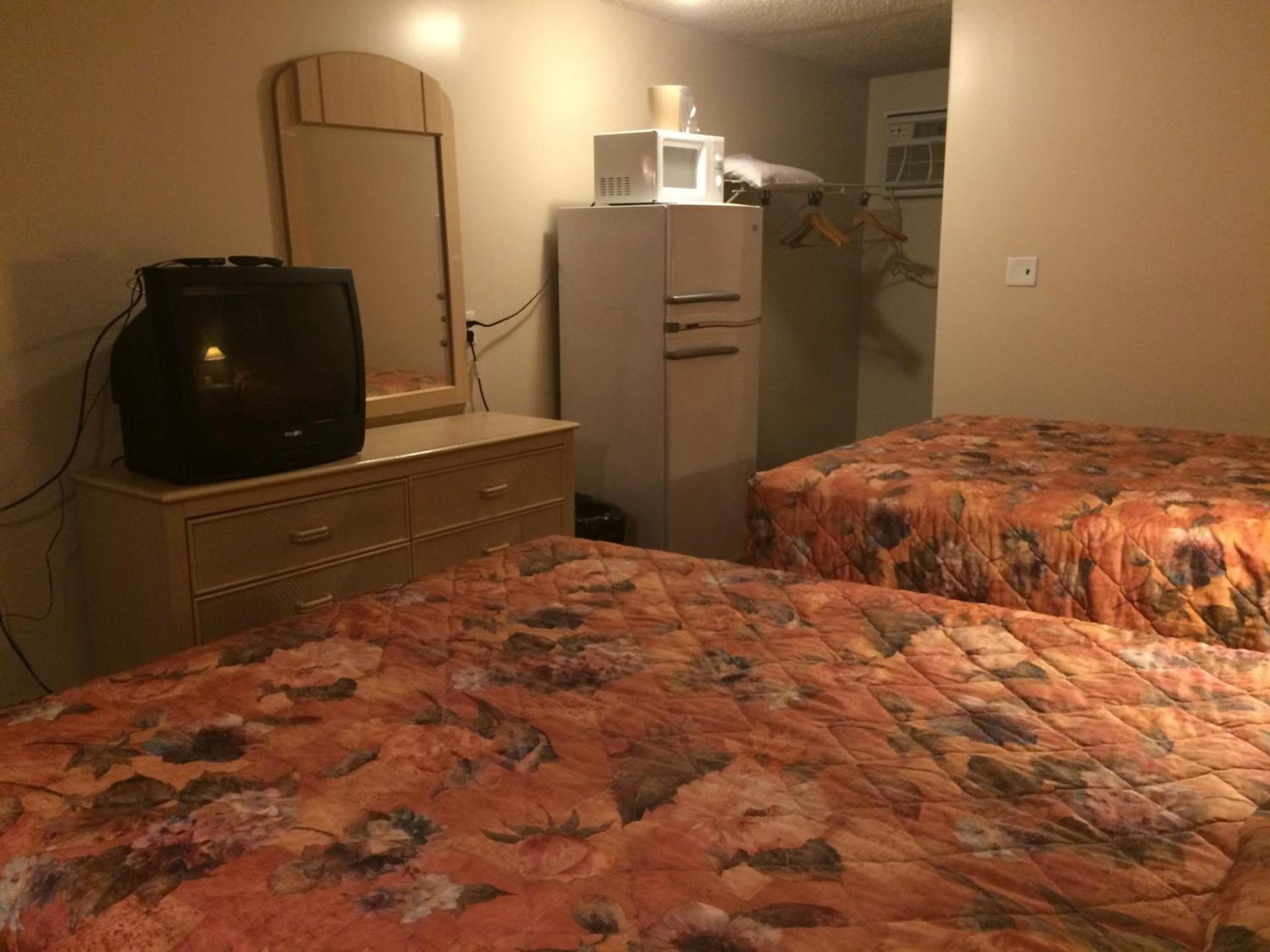 Royal Court Motel photo 14
