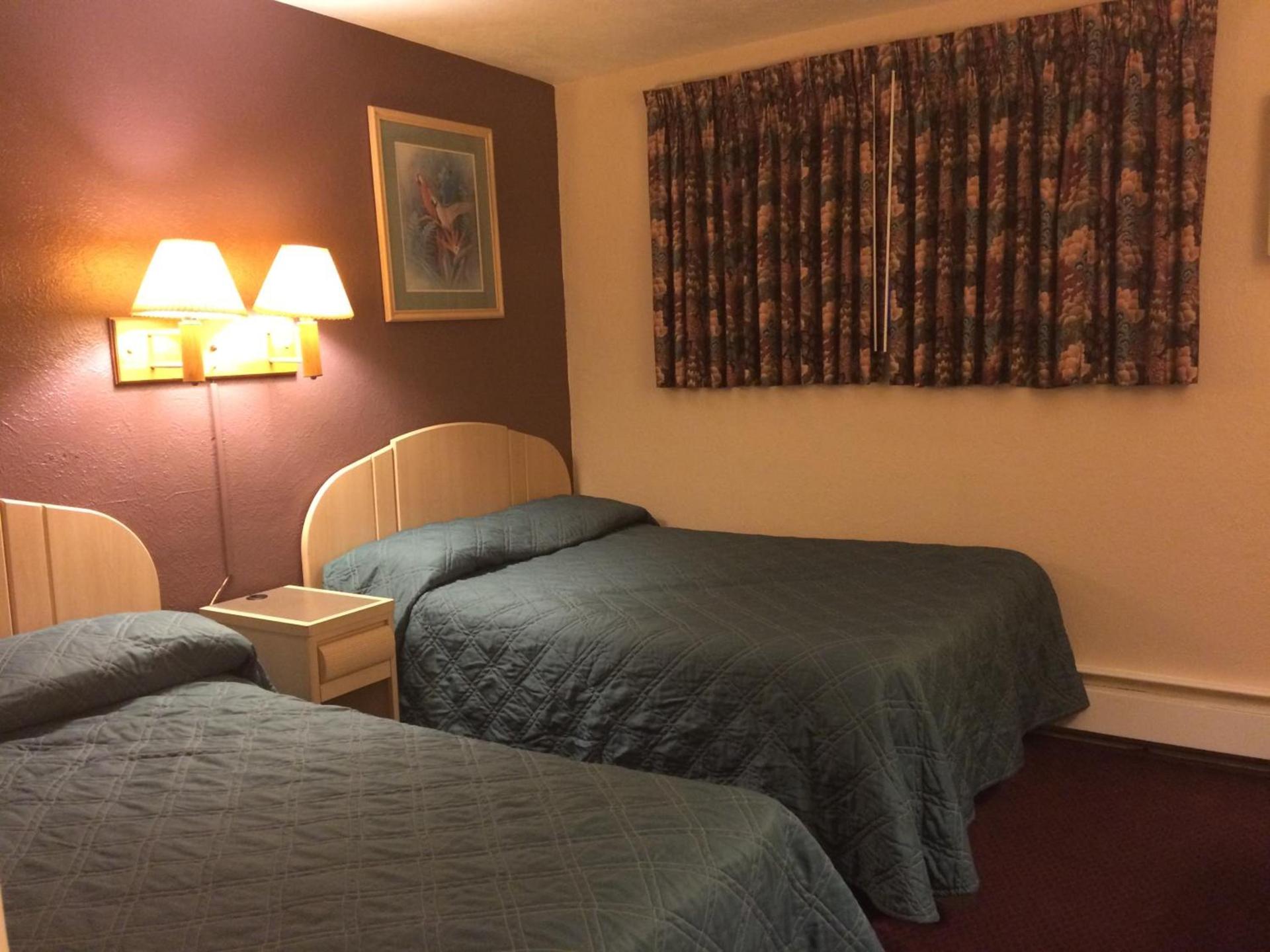 Royal Court Motel photo 30
