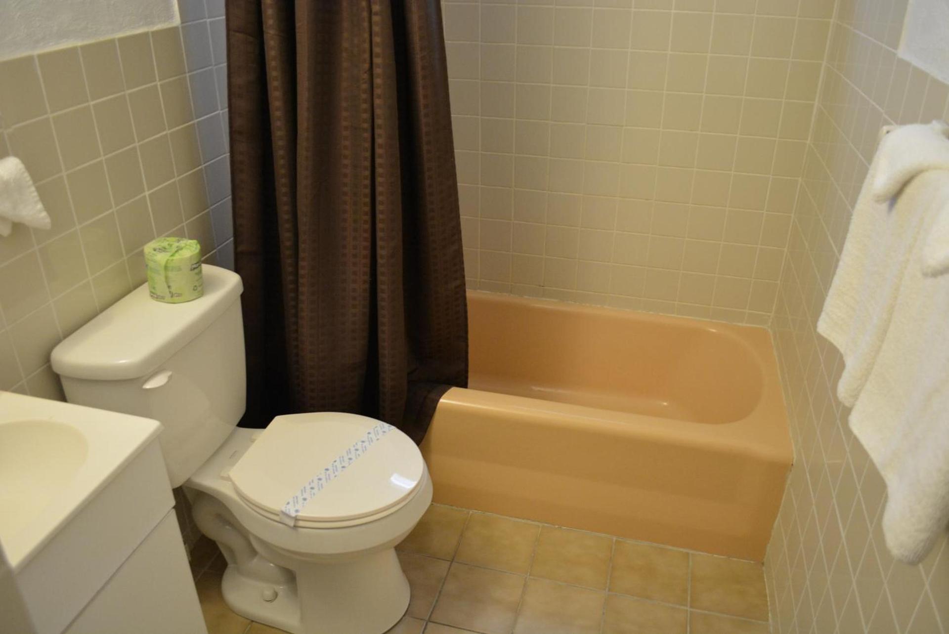 Royal Court Motel photo 73