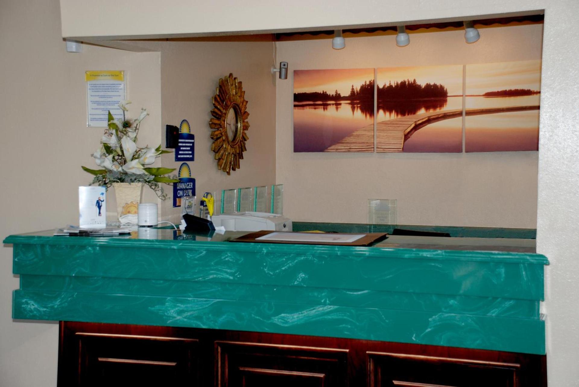 Days Inn by Wyndham Dyersburg photo 19