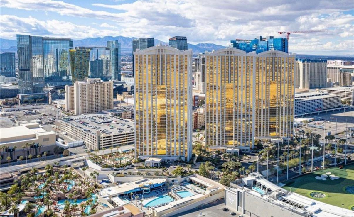 Suite Spot LV II at MGM Balcony F1 View photo 6