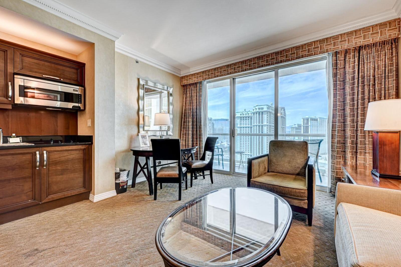 Suite Spot LV II at MGM Balcony F1 View photo 38