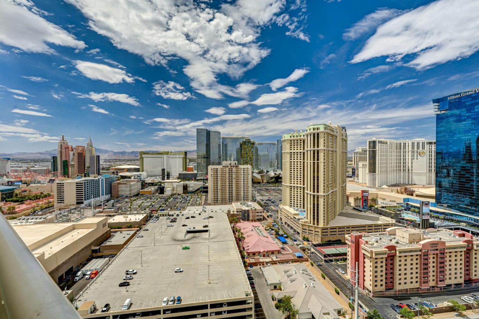 Suite Spot LV II at MGM Balcony F1 View photo 35