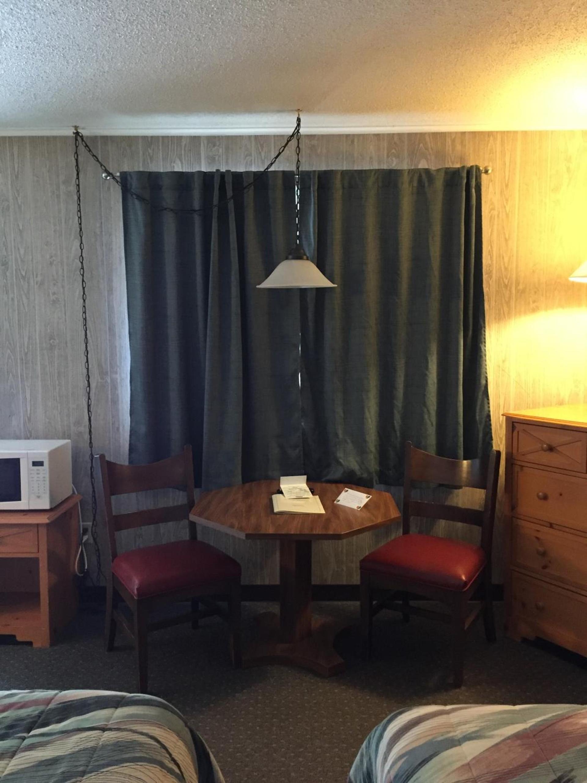 Z Bar Motel photo 15