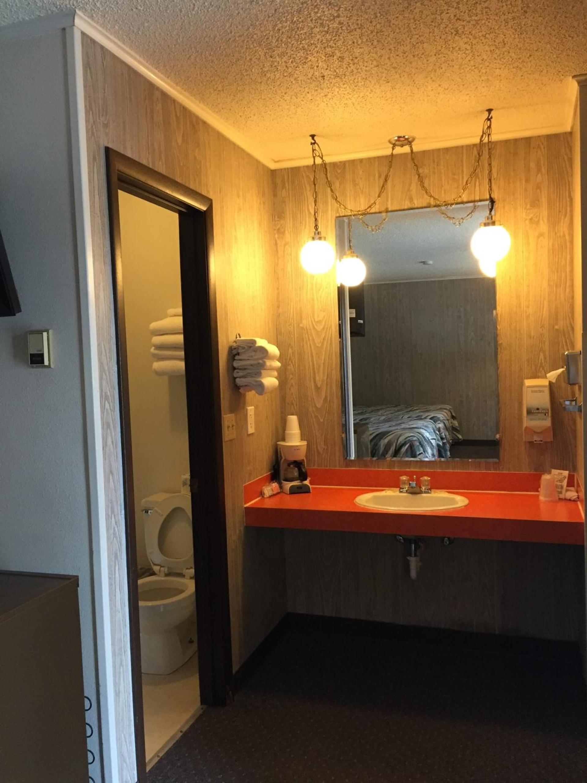 Z Bar Motel photo 17