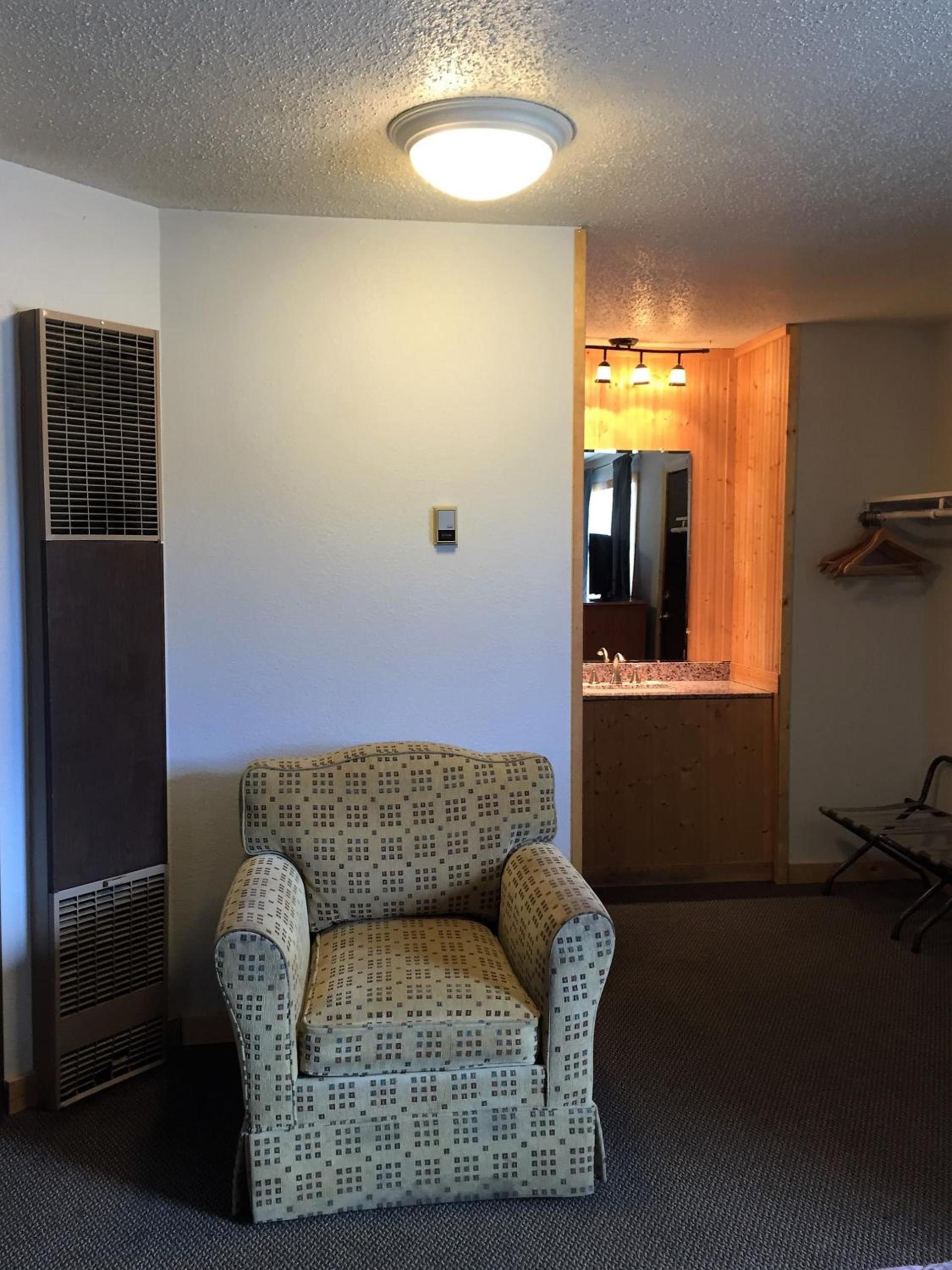 Z Bar Motel photo 31