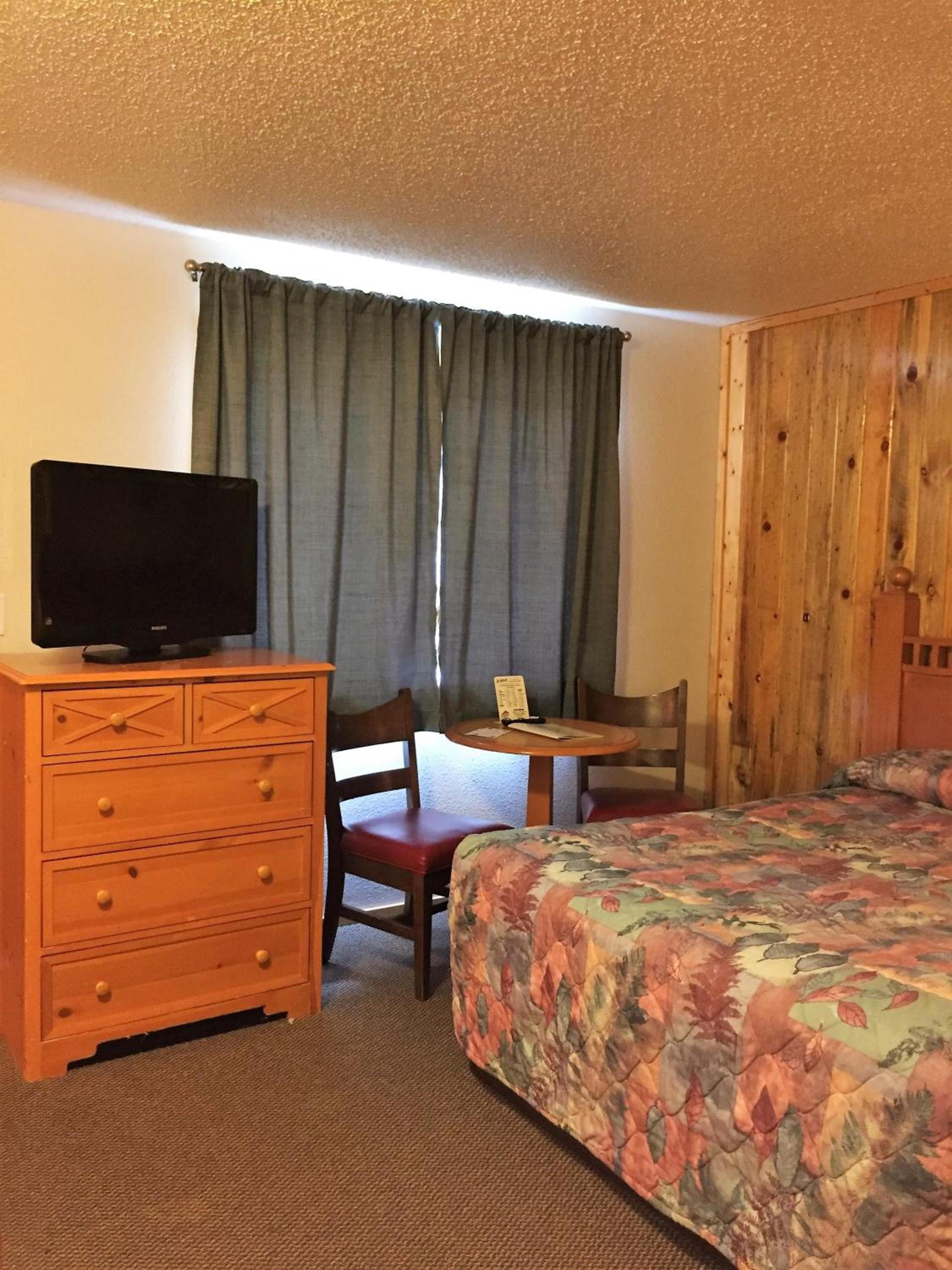 Z Bar Motel photo 33