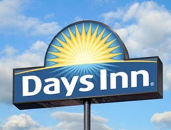 Days Inn & Suites by Wyndham South Gate photo 15