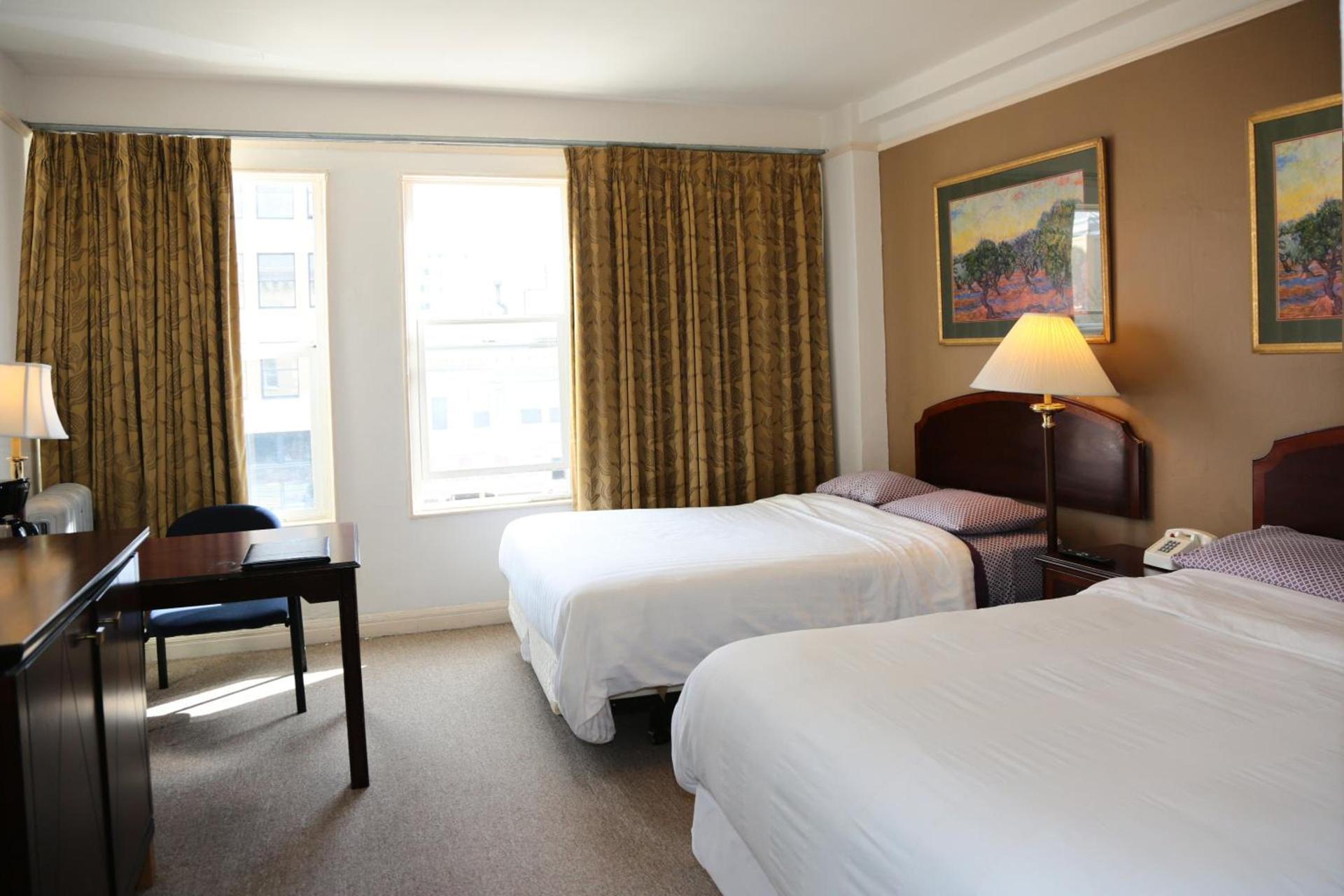 Nash Hotel photo 2