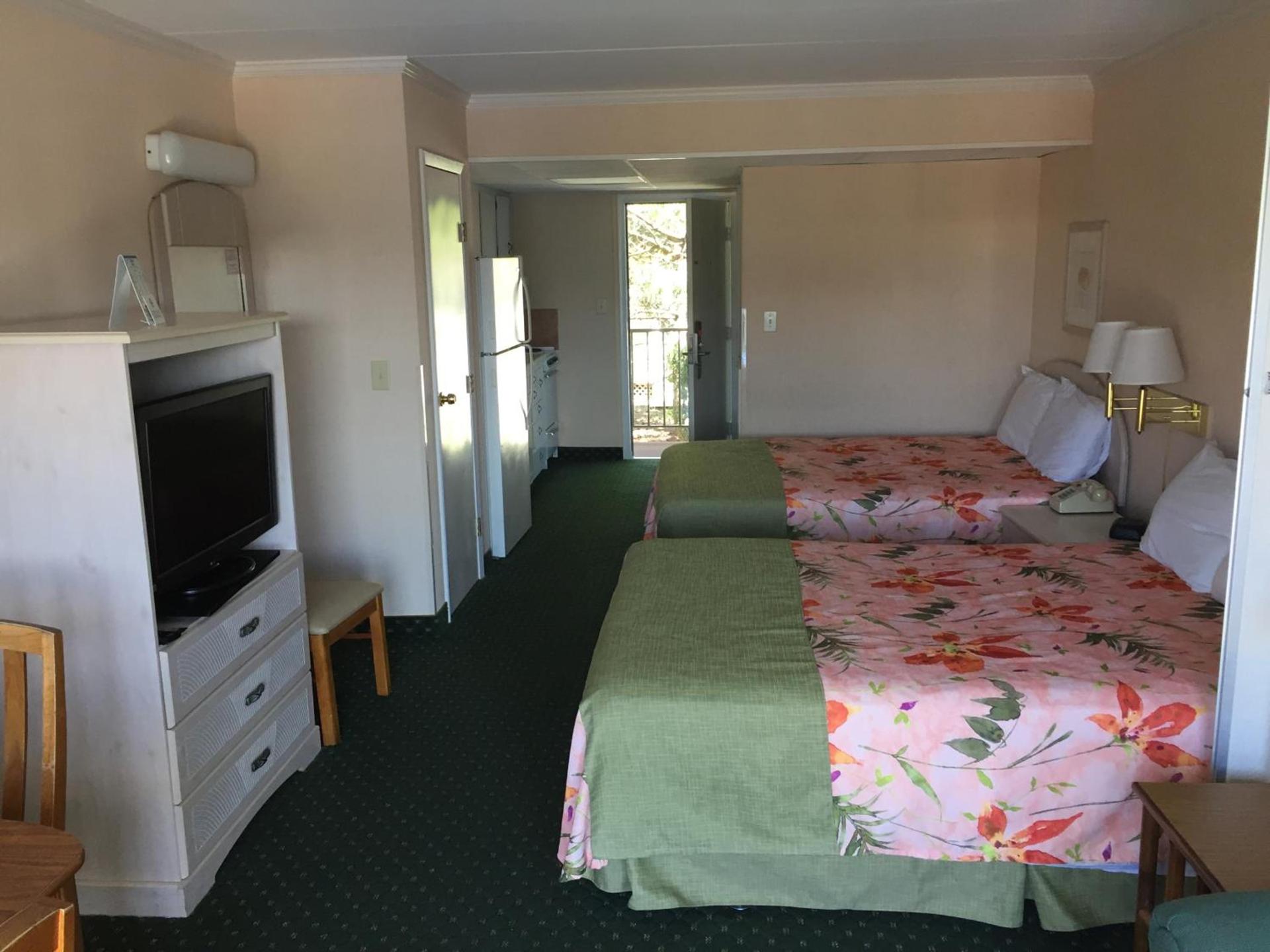 Sea Hawk Motel photo 21