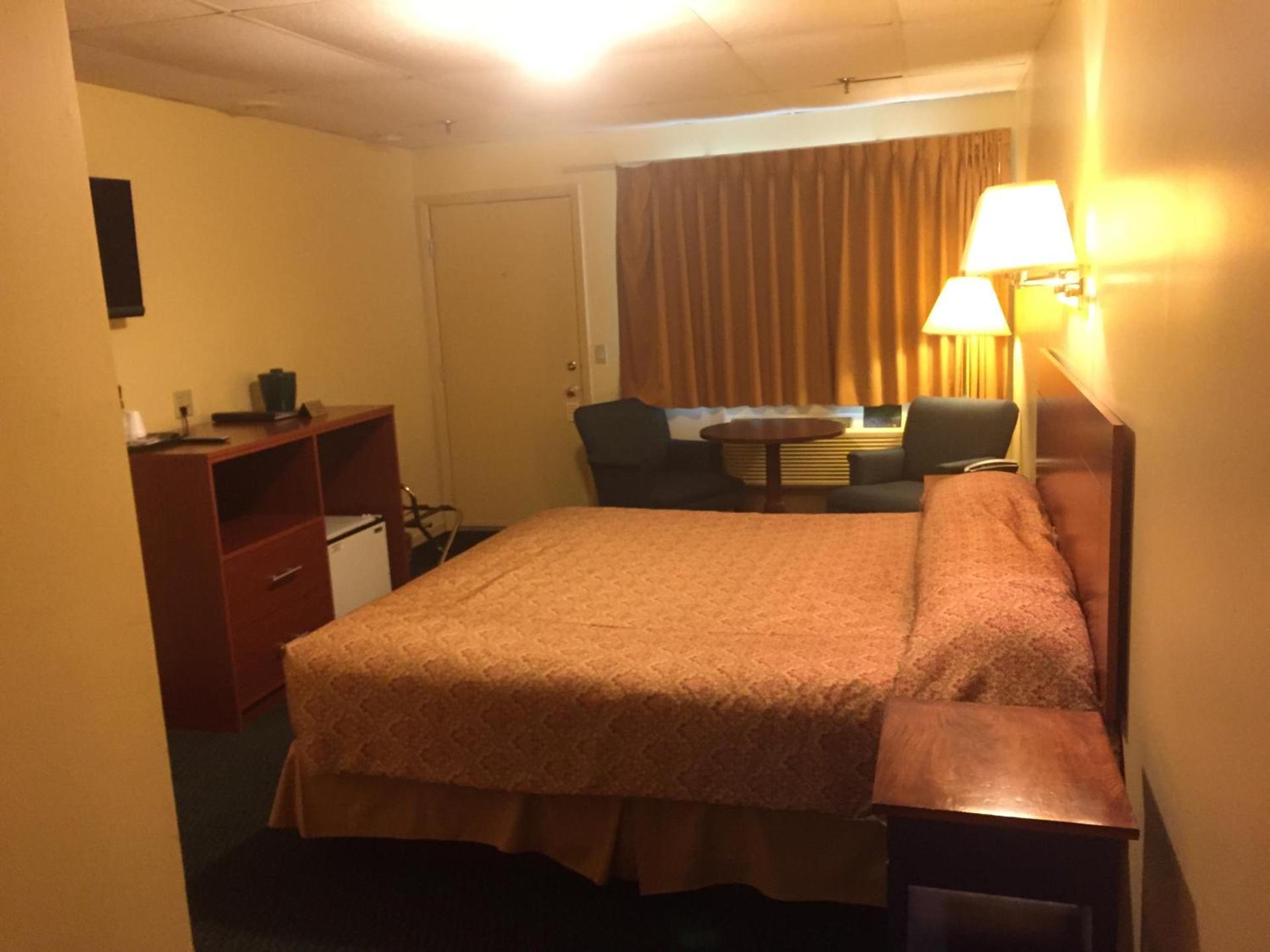 Briarcliff Motel photo 24