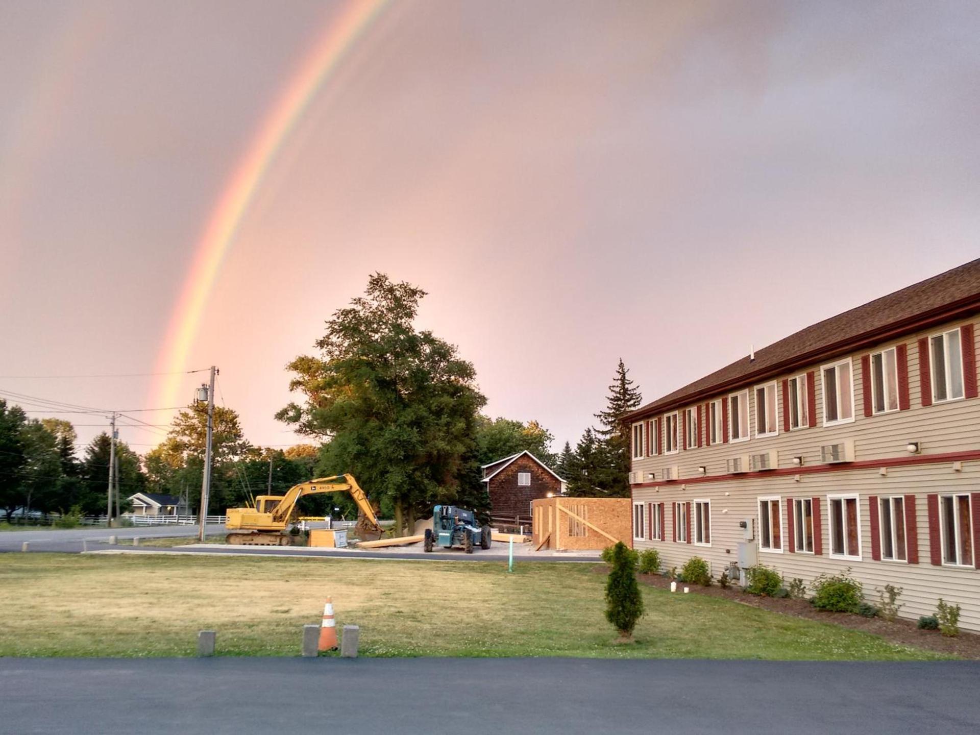 Stay Inn and Suites photo 14