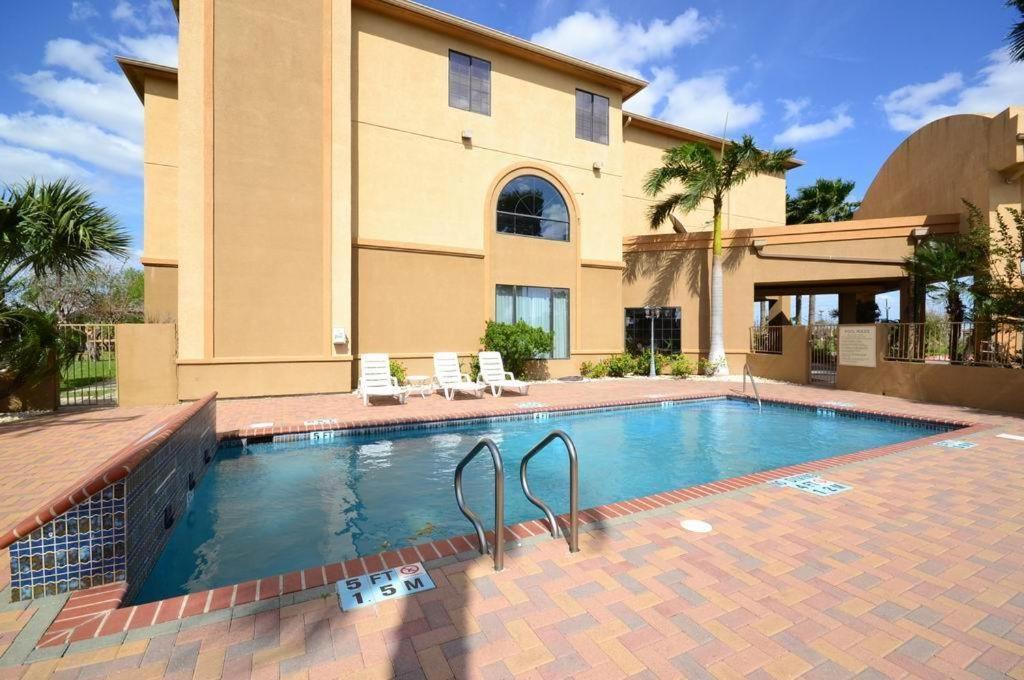 Best Western Casa Villa Suites photo 18