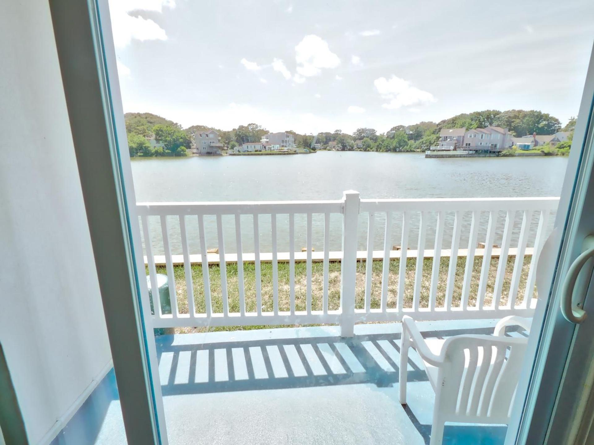 Seashire Inn & Suites photo 1