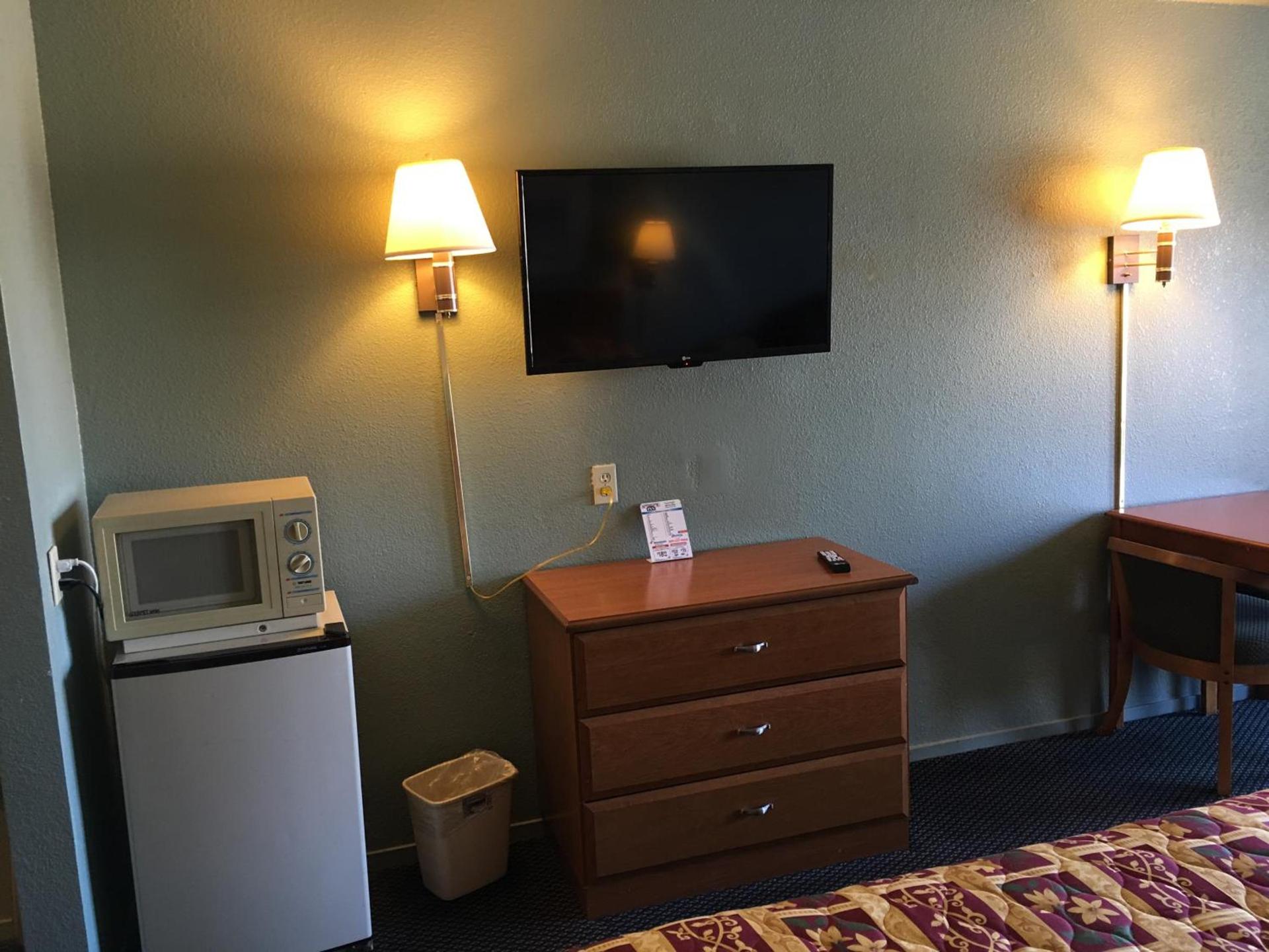 Applegate Inn photo 11