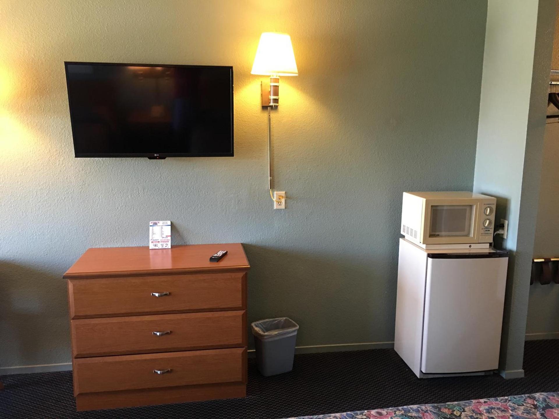 Applegate Inn photo 7