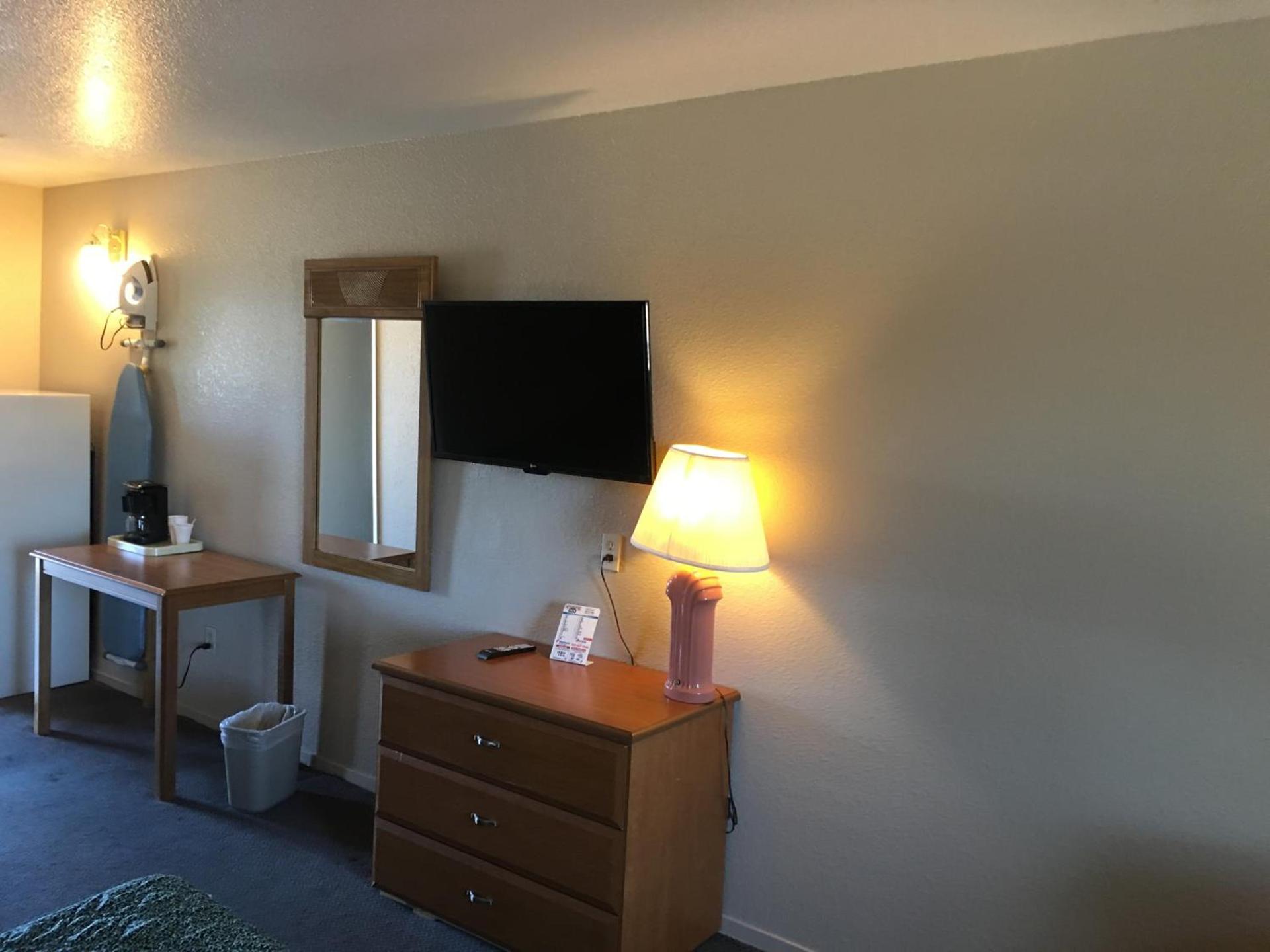 Applegate Inn photo 22