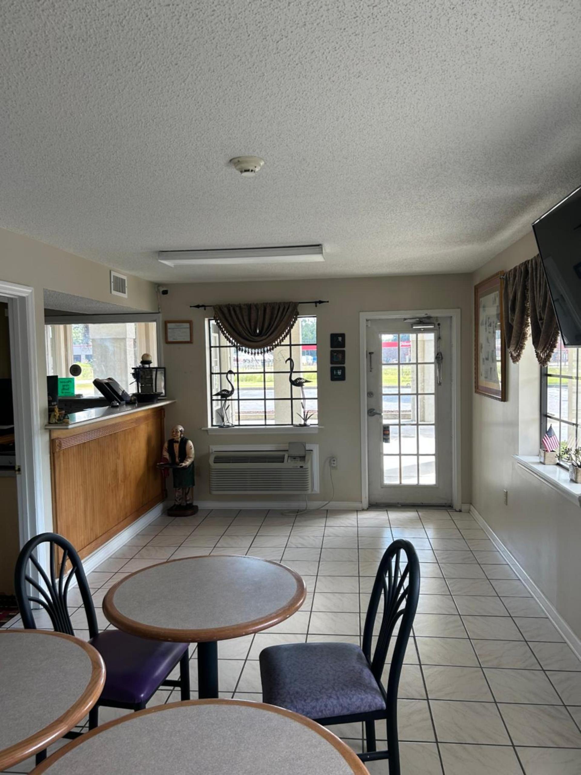 peach tree inn photo 5