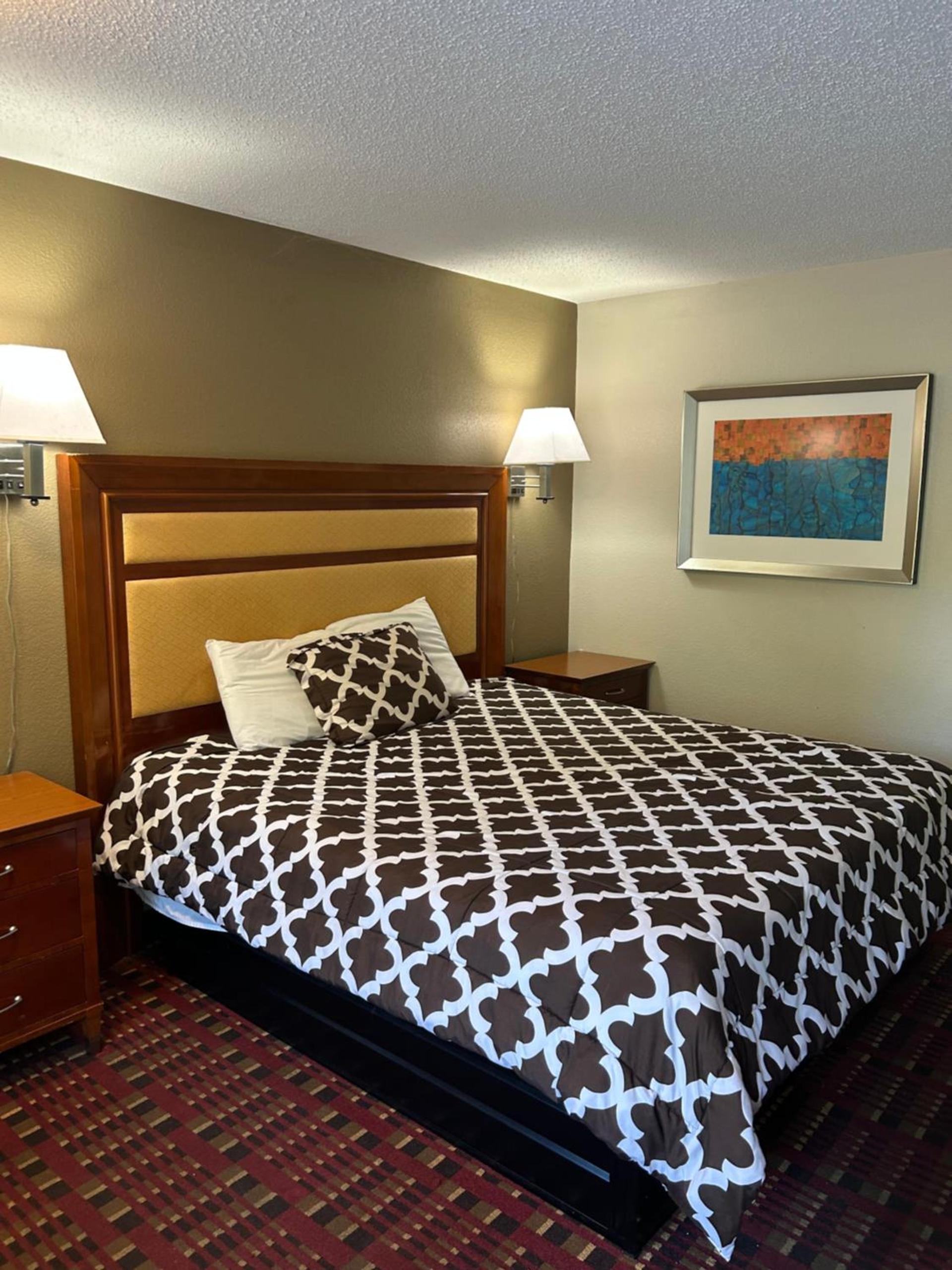 peach tree inn photo 8