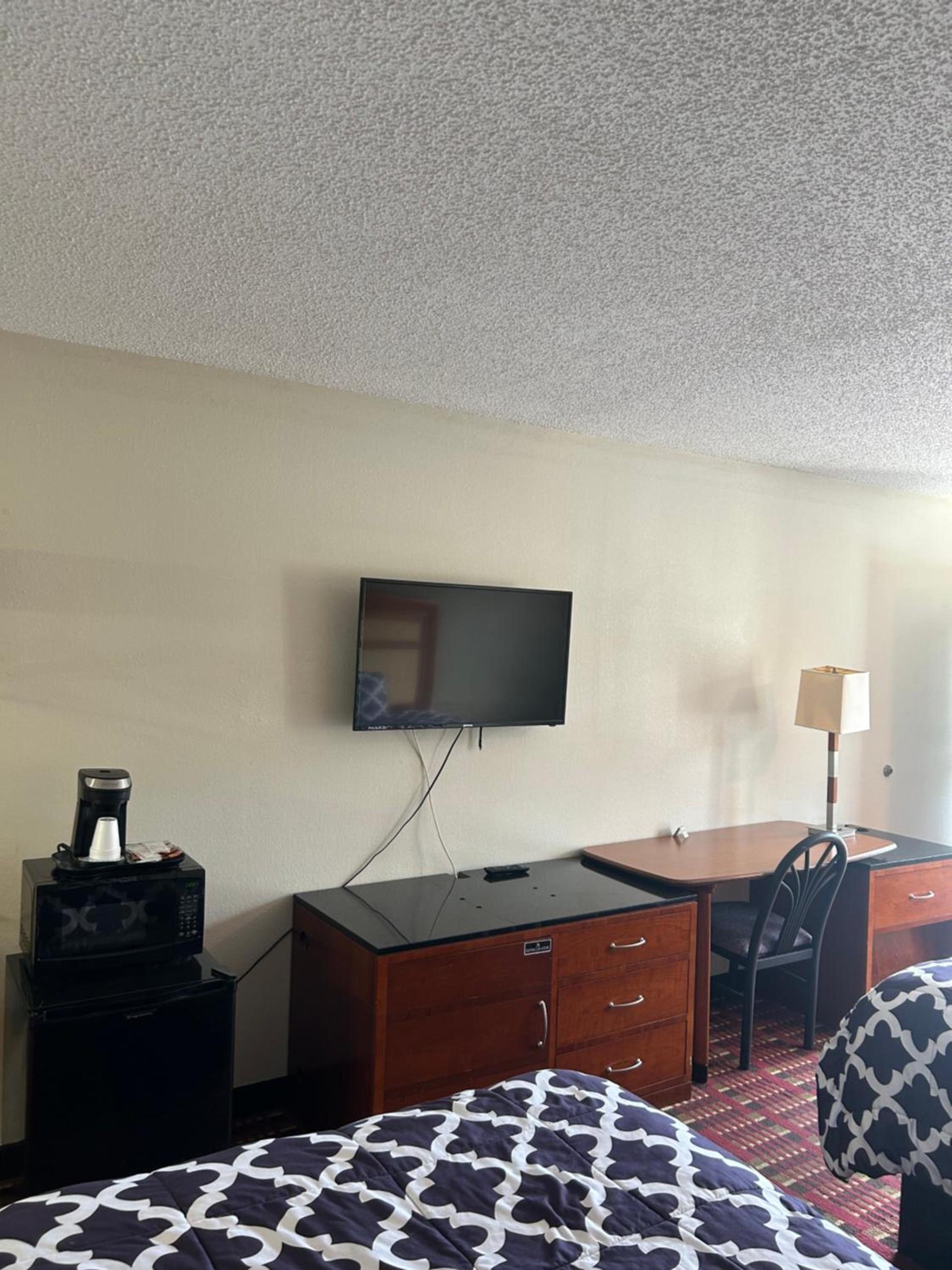 peach tree inn photo 4