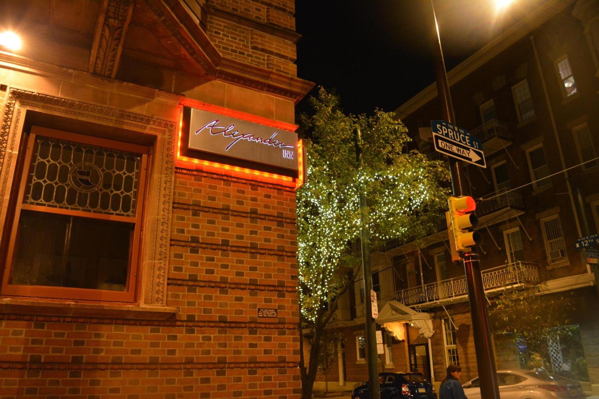 Alexander Inn photo 26