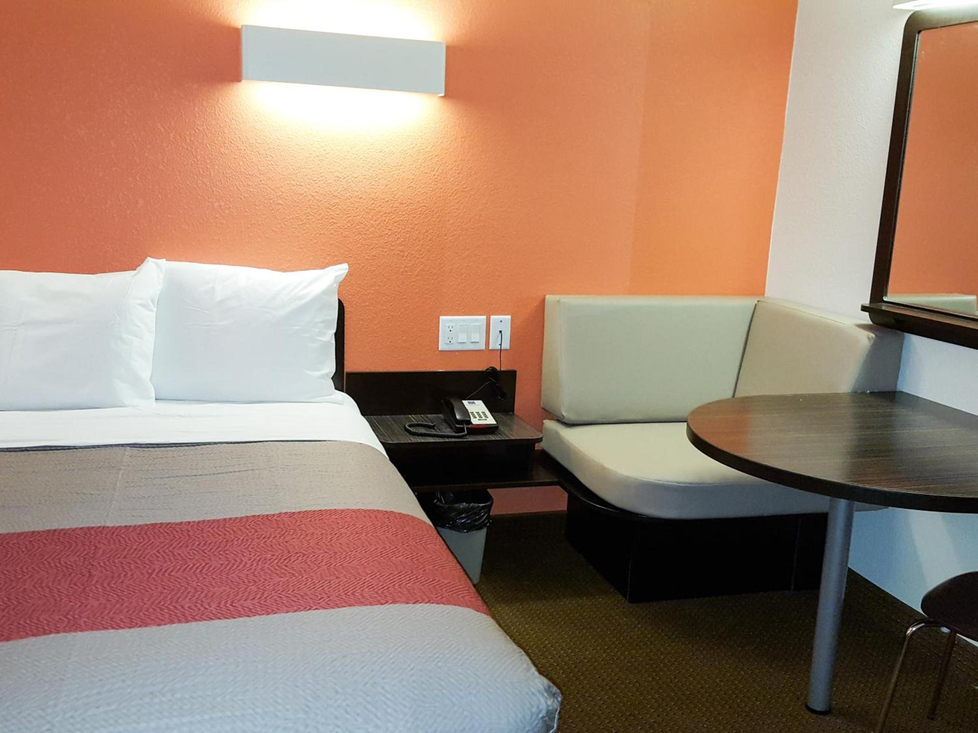 Motel 6-Erie, PA photo 15