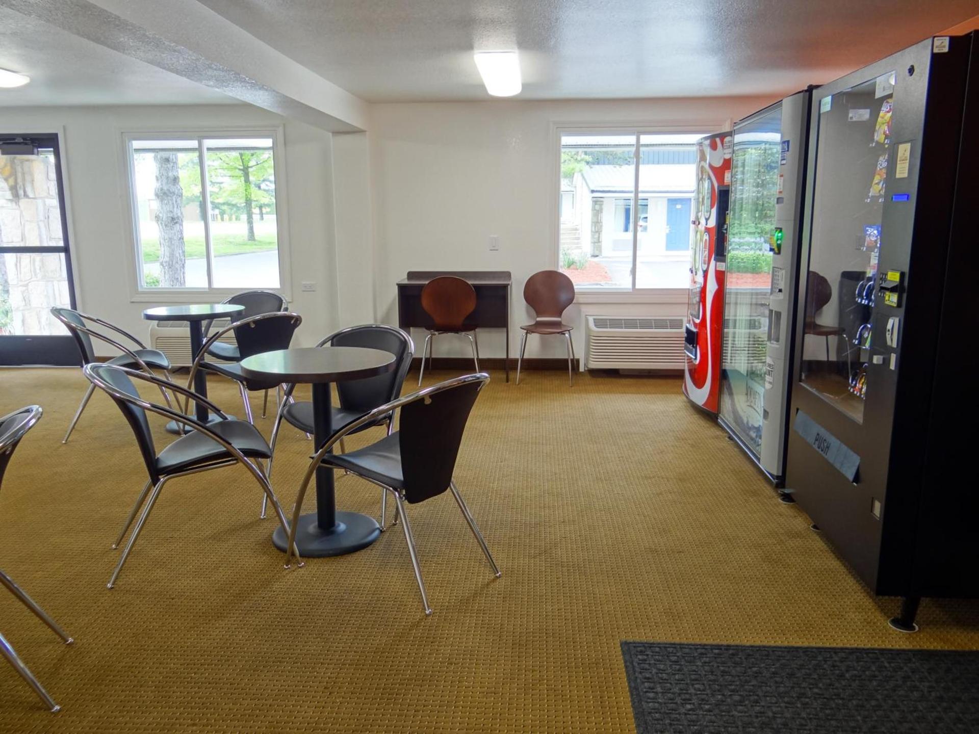 Motel 6-Erie, PA photo 12
