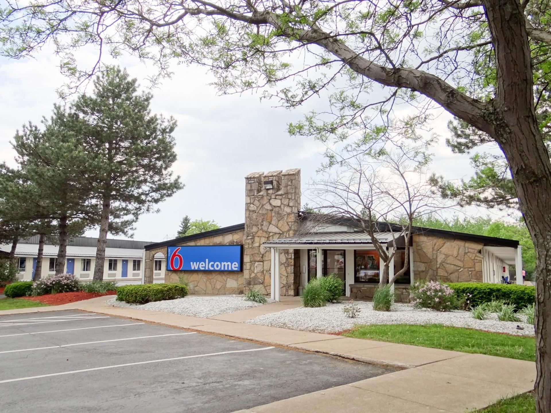 Motel 6-Erie, PA photo 5