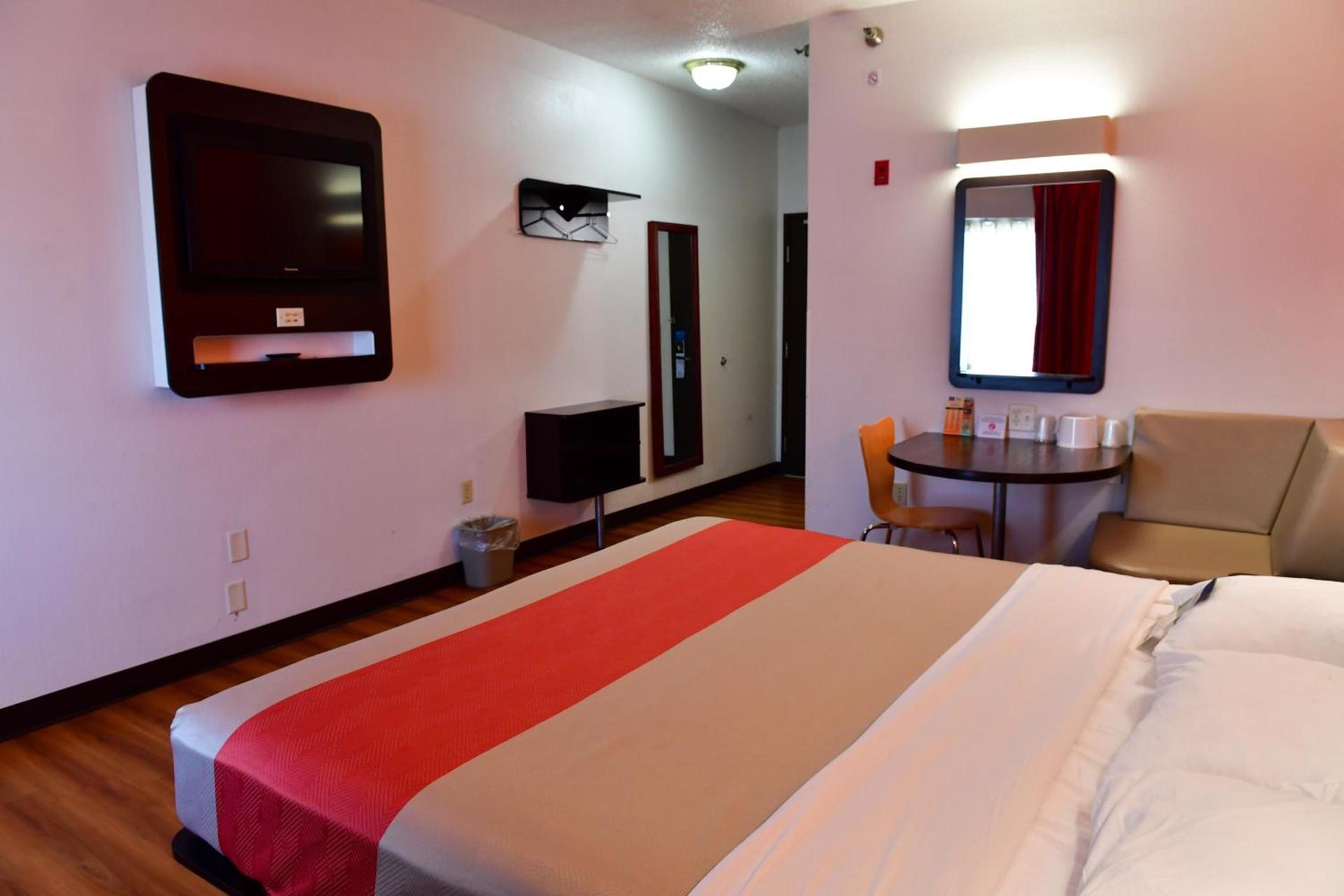 Motel 6-Lincoln, NE photo 23