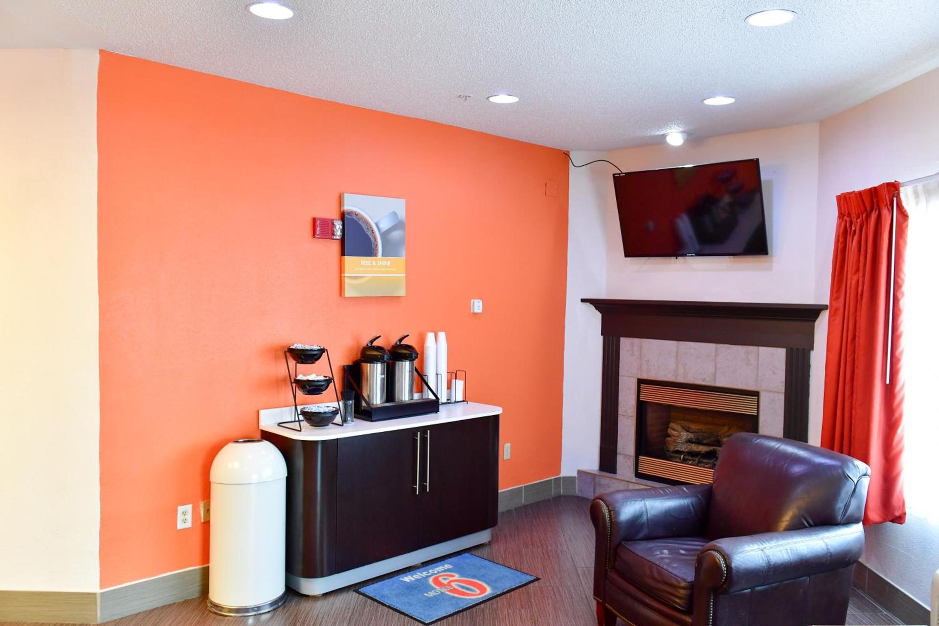 Motel 6-Lincoln, NE photo 5