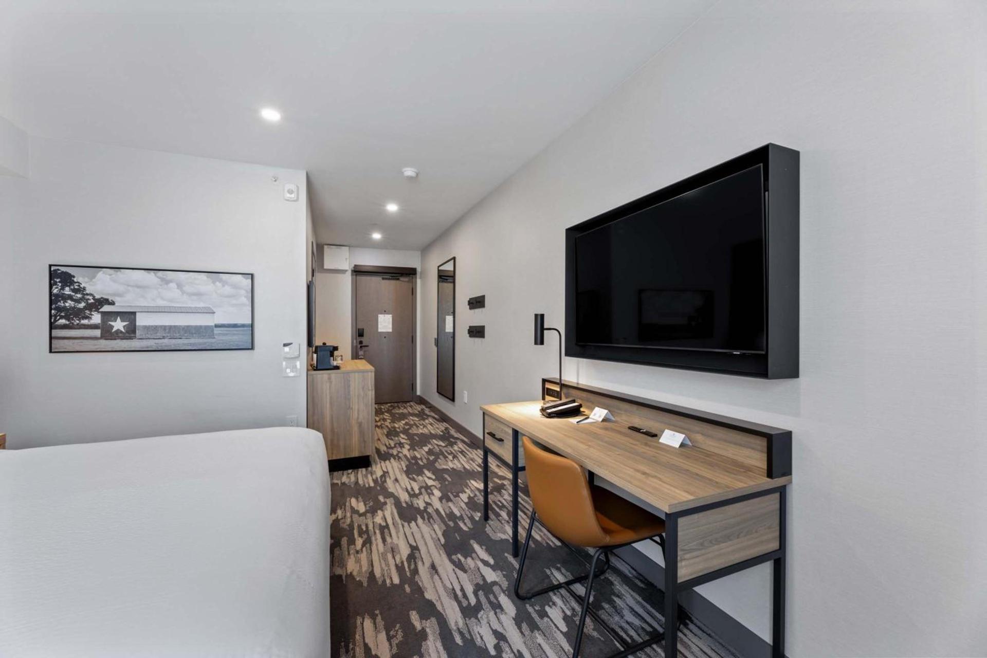Sandman Signature Dallas Las Colinas Hotel & Suites photo 57