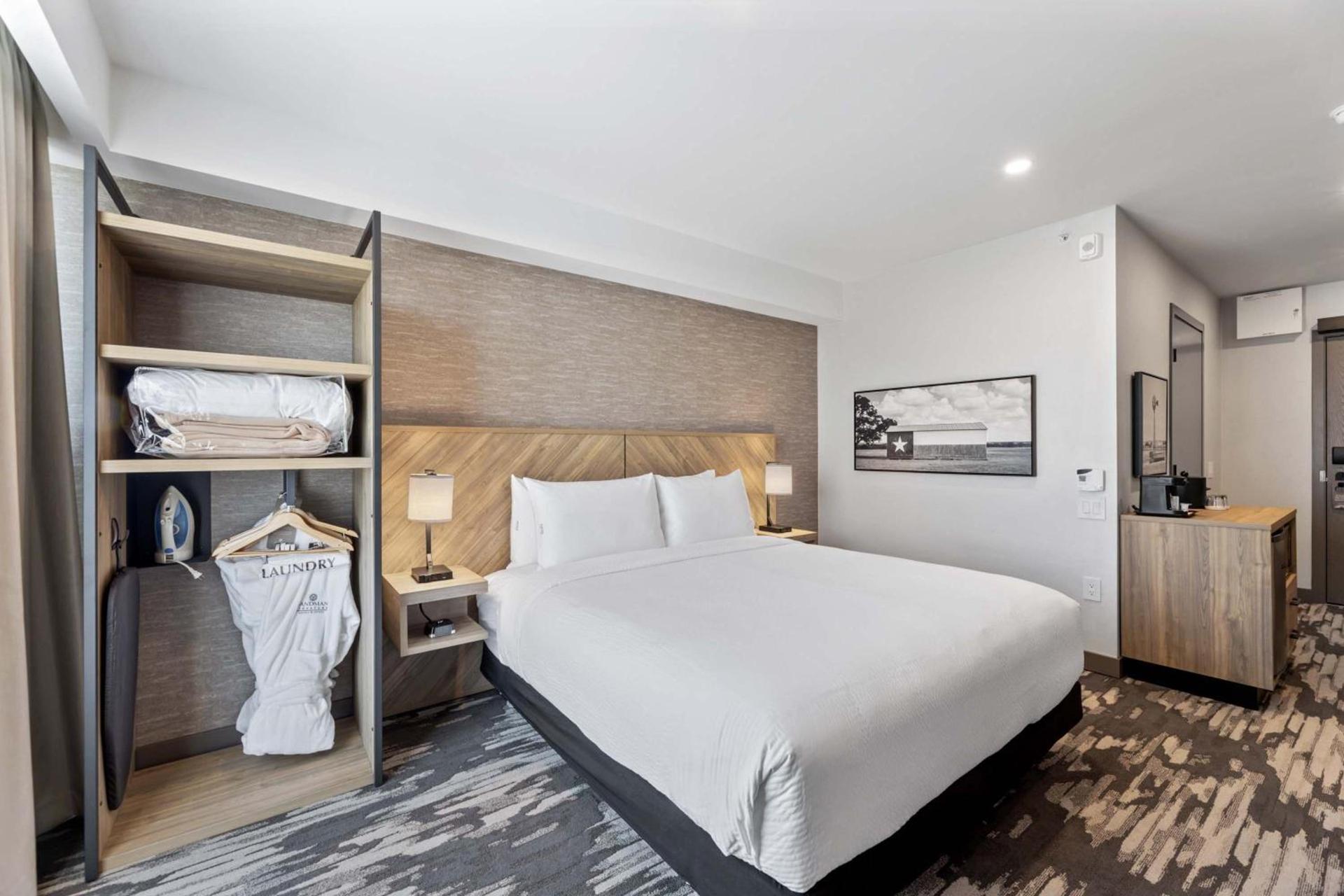 Sandman Signature Dallas Las Colinas Hotel & Suites photo 56