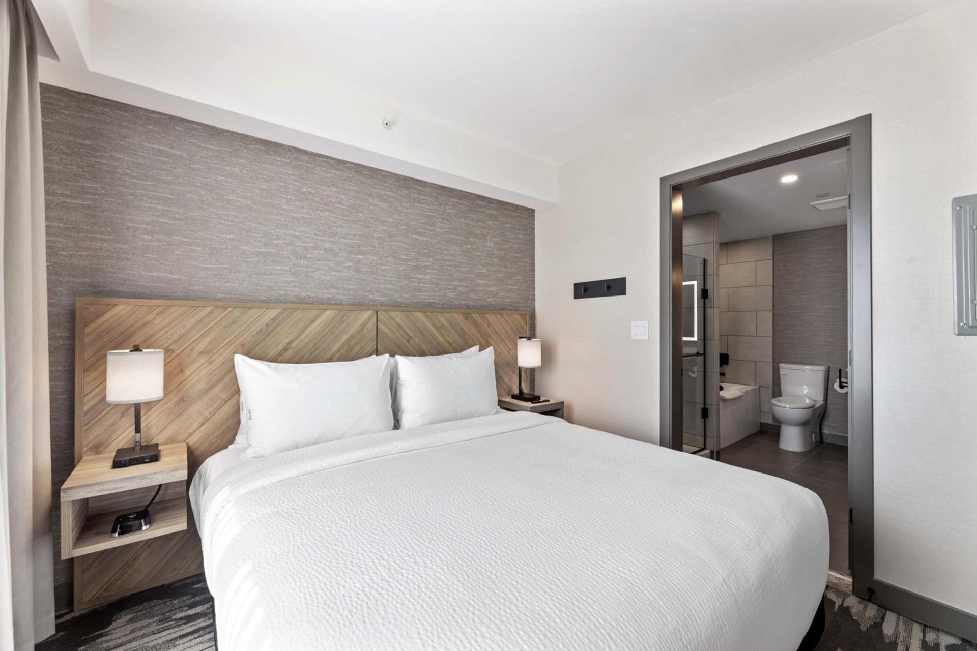 Sandman Signature Dallas Las Colinas Hotel & Suites photo 44
