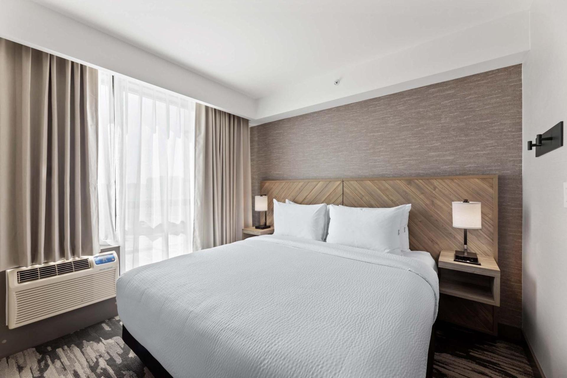 Sandman Signature Dallas Las Colinas Hotel & Suites photo 43