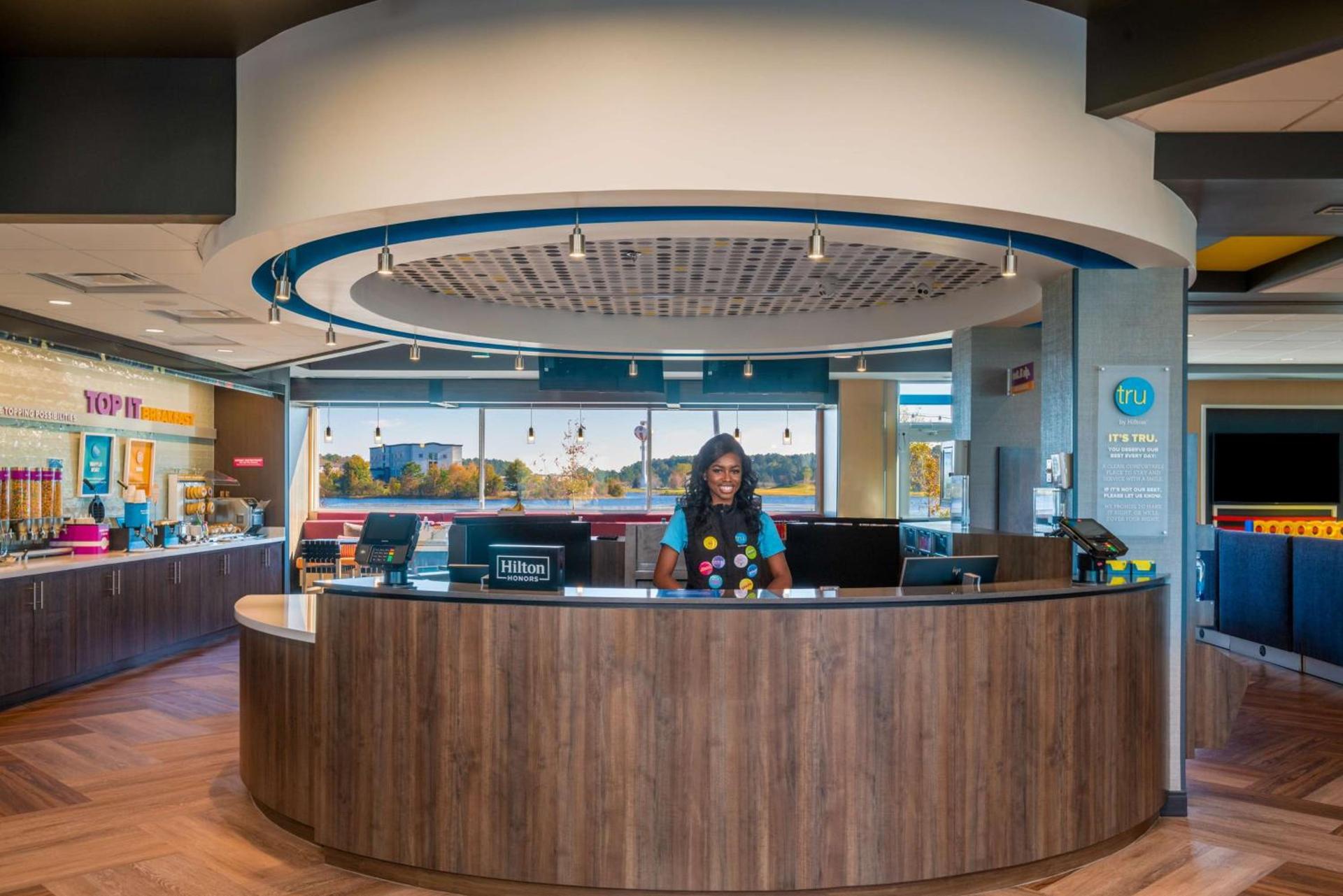 Tru By Hilton Savannah Airport photo 21