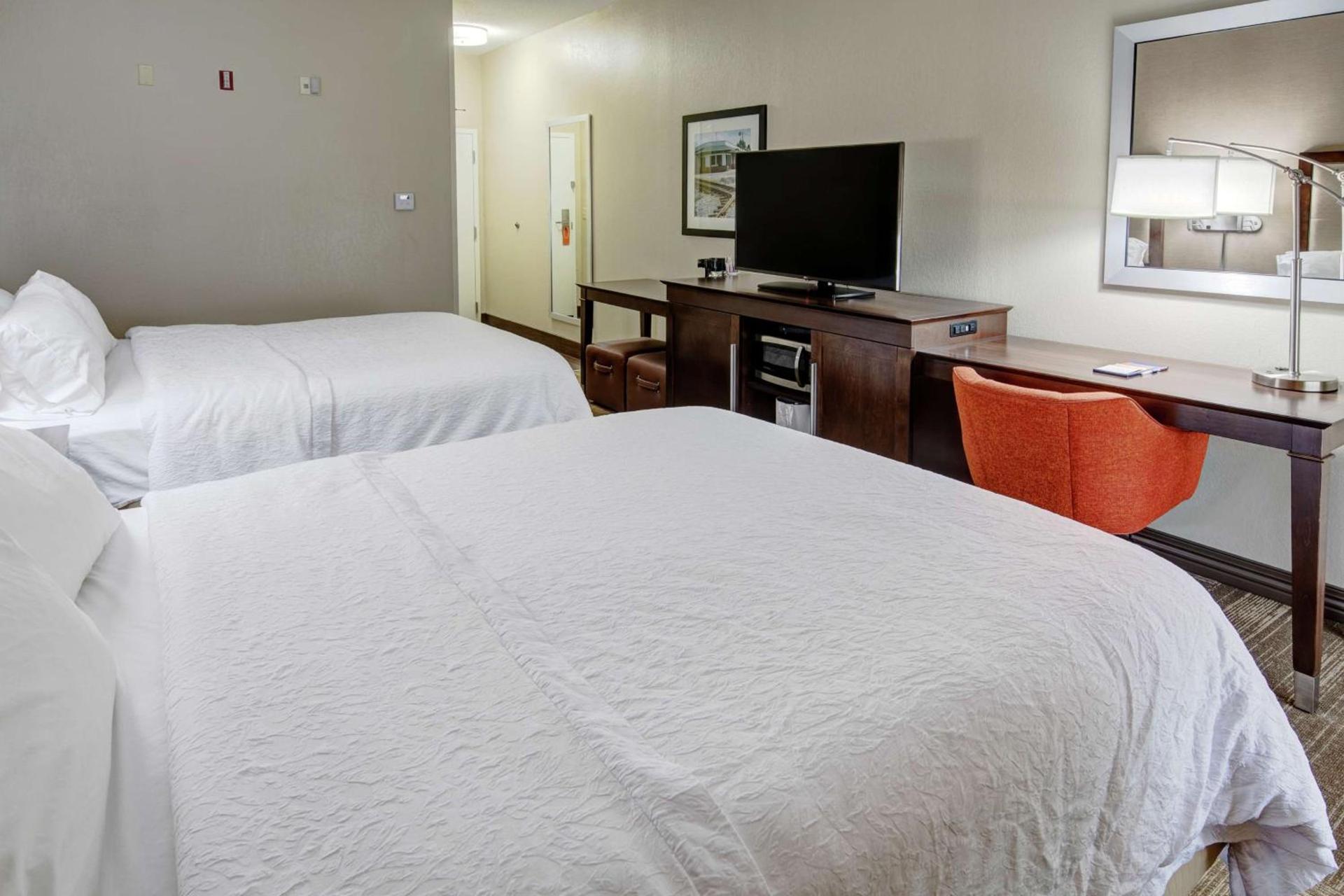 Hampton Inn Corinth photo 19