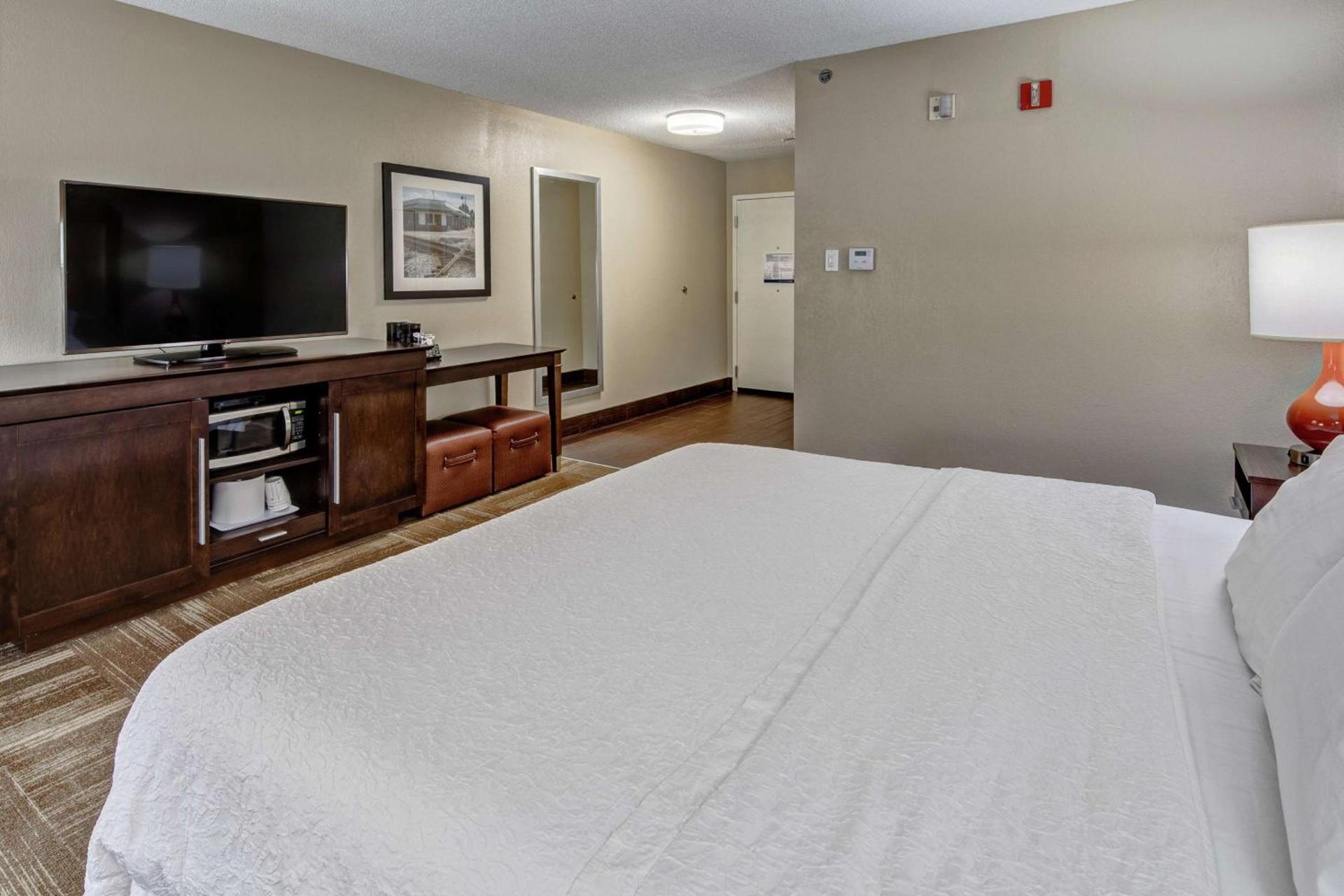 Hampton Inn Corinth photo 20