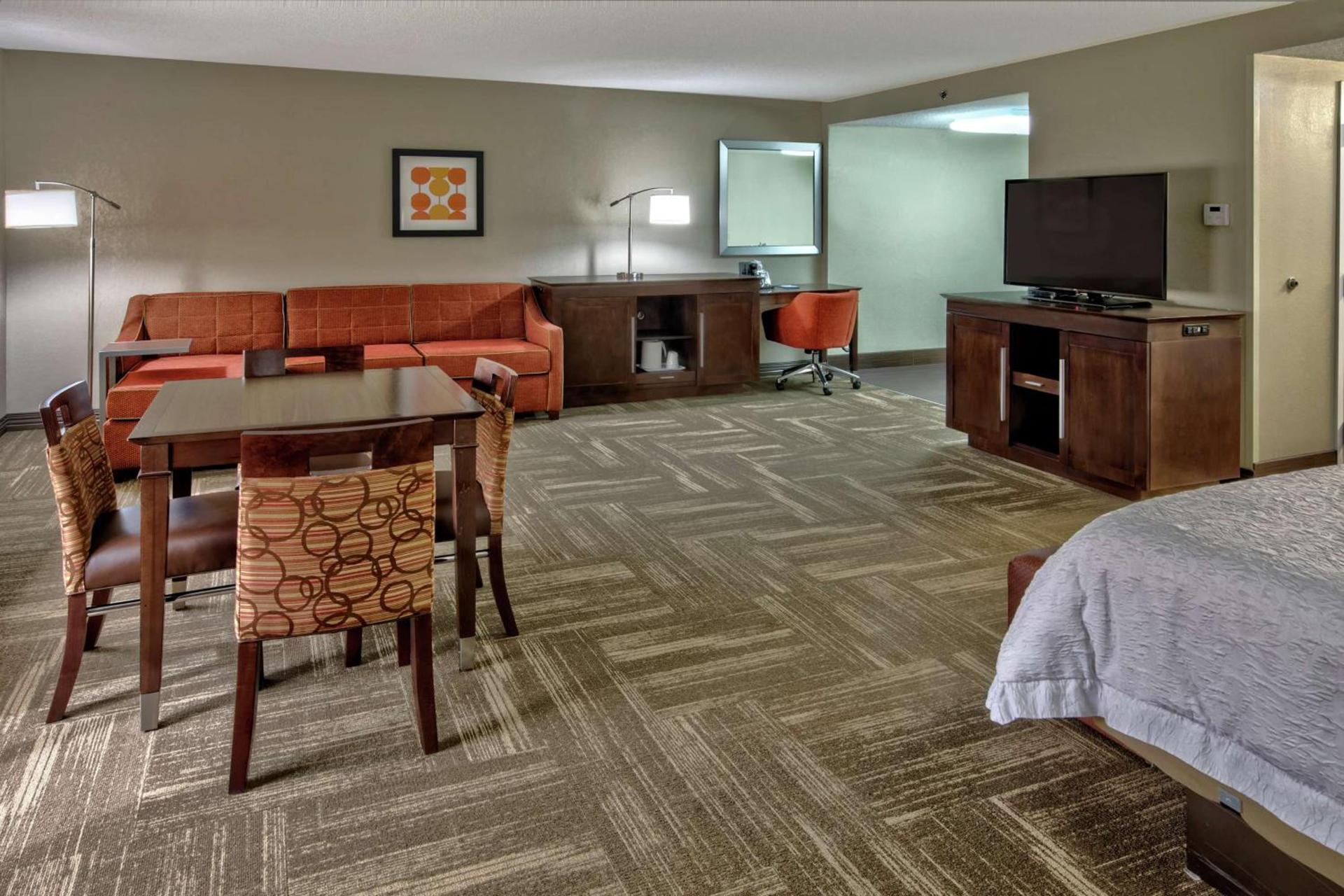 Hampton Inn Corinth photo 17